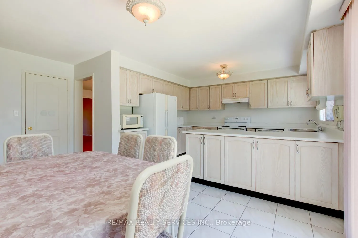 Photo 11 of 101 Softneedle Avenue, Brampton, Sandringham-Wellington — HOMEH