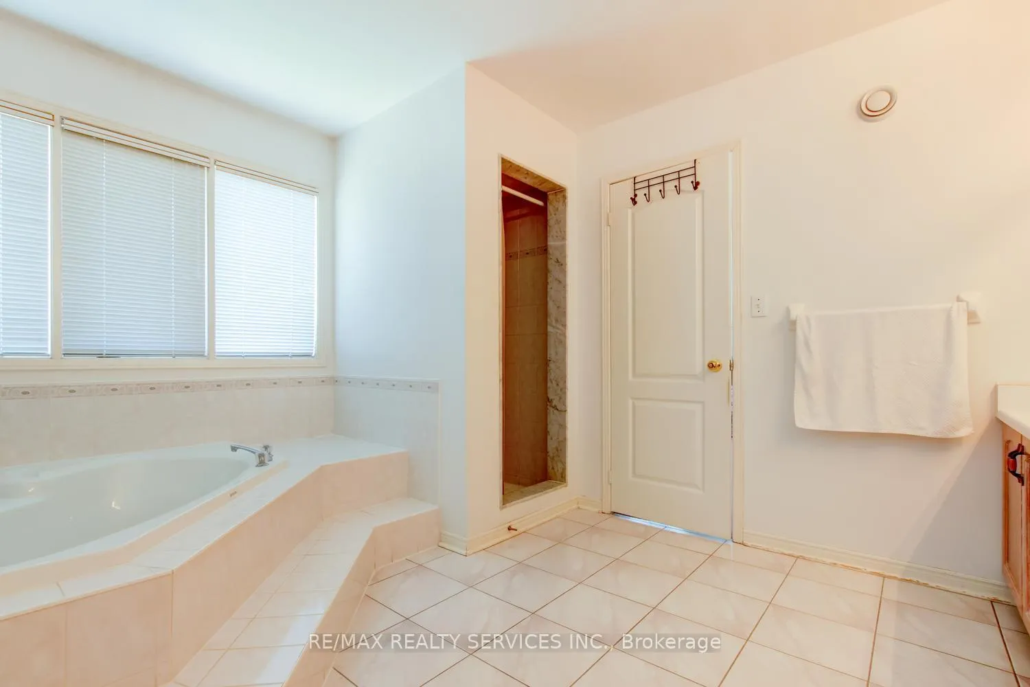 Photo 35 of 101 Softneedle Avenue, Brampton, Sandringham-Wellington — HOMEH