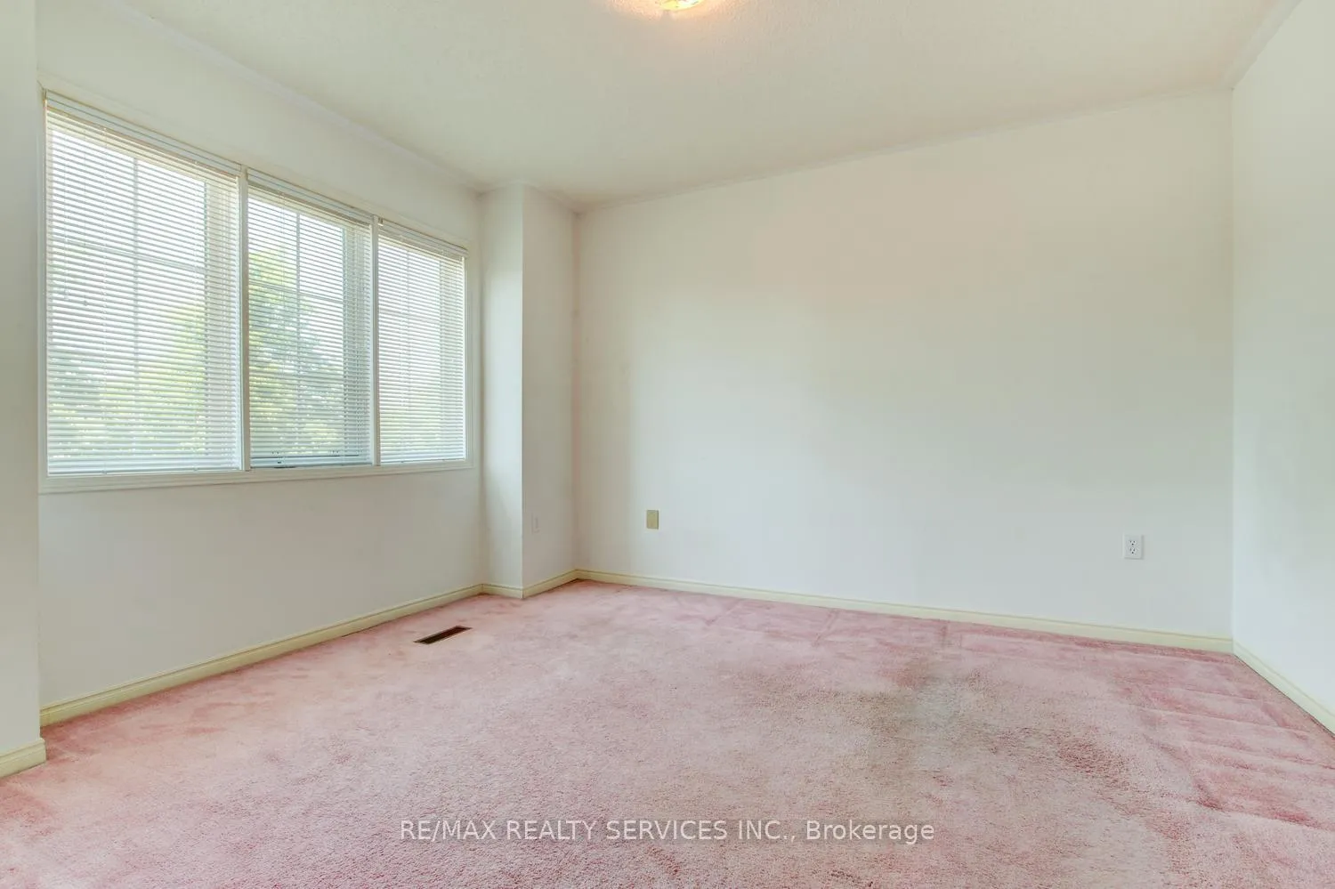 Photo 37 of 101 Softneedle Avenue, Brampton, Sandringham-Wellington — HOMEH
