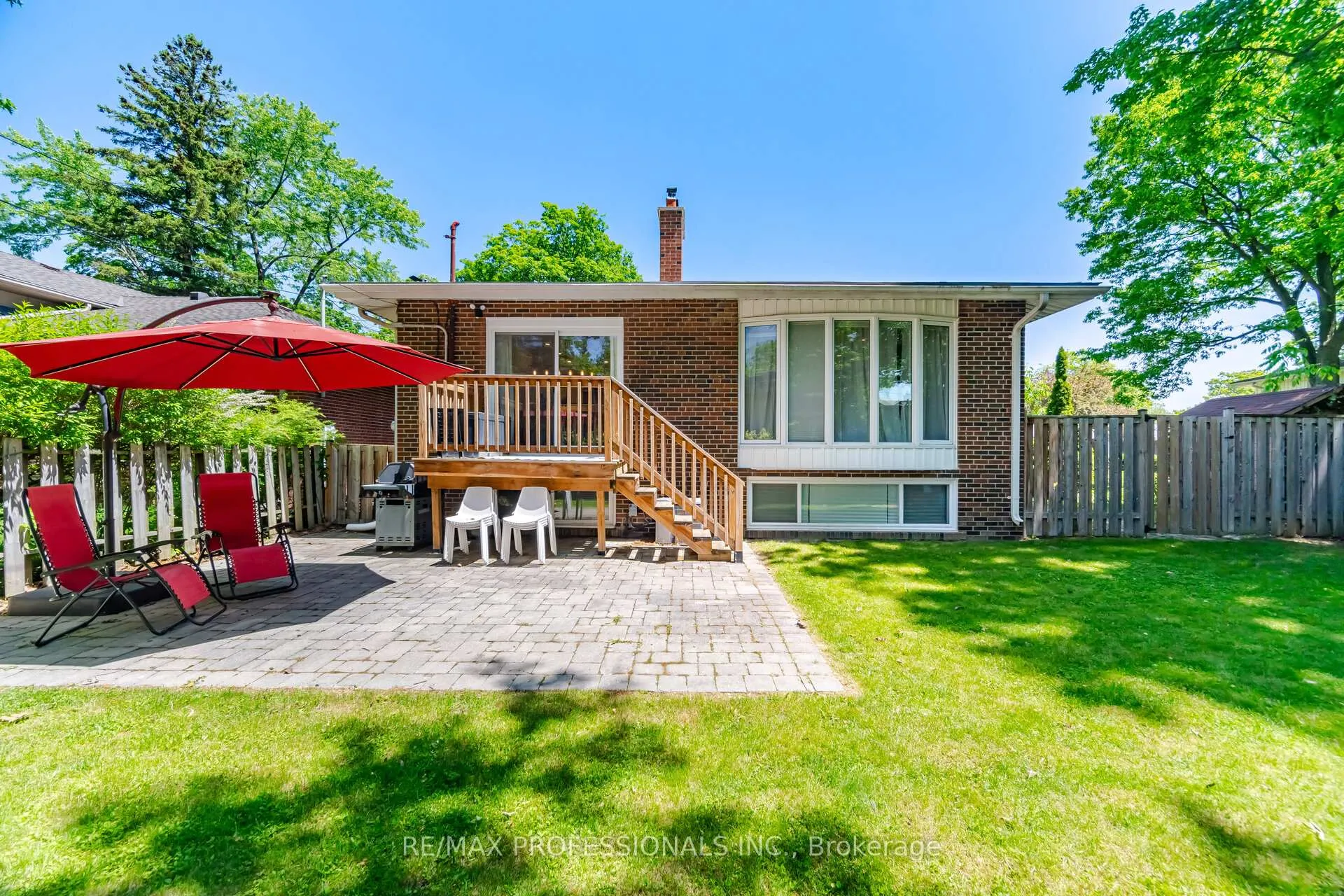 Photo 44 of 8 Markland Drive, Etobicoke, Markland Wood — HOMEH