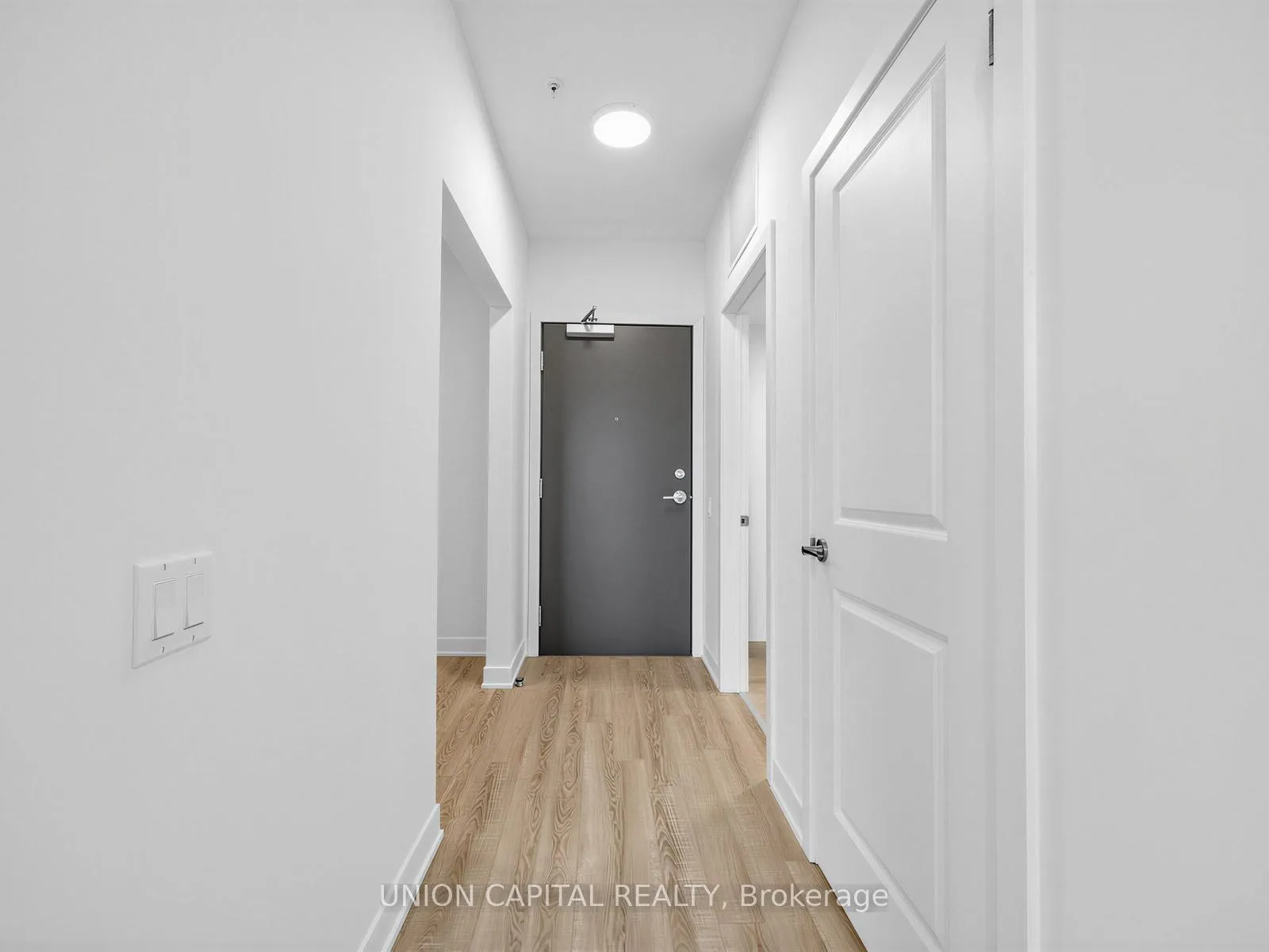 Photo 3 of Unit 410, 385 Arctic Red Drive, Oshawa, Windfields — HOMEH