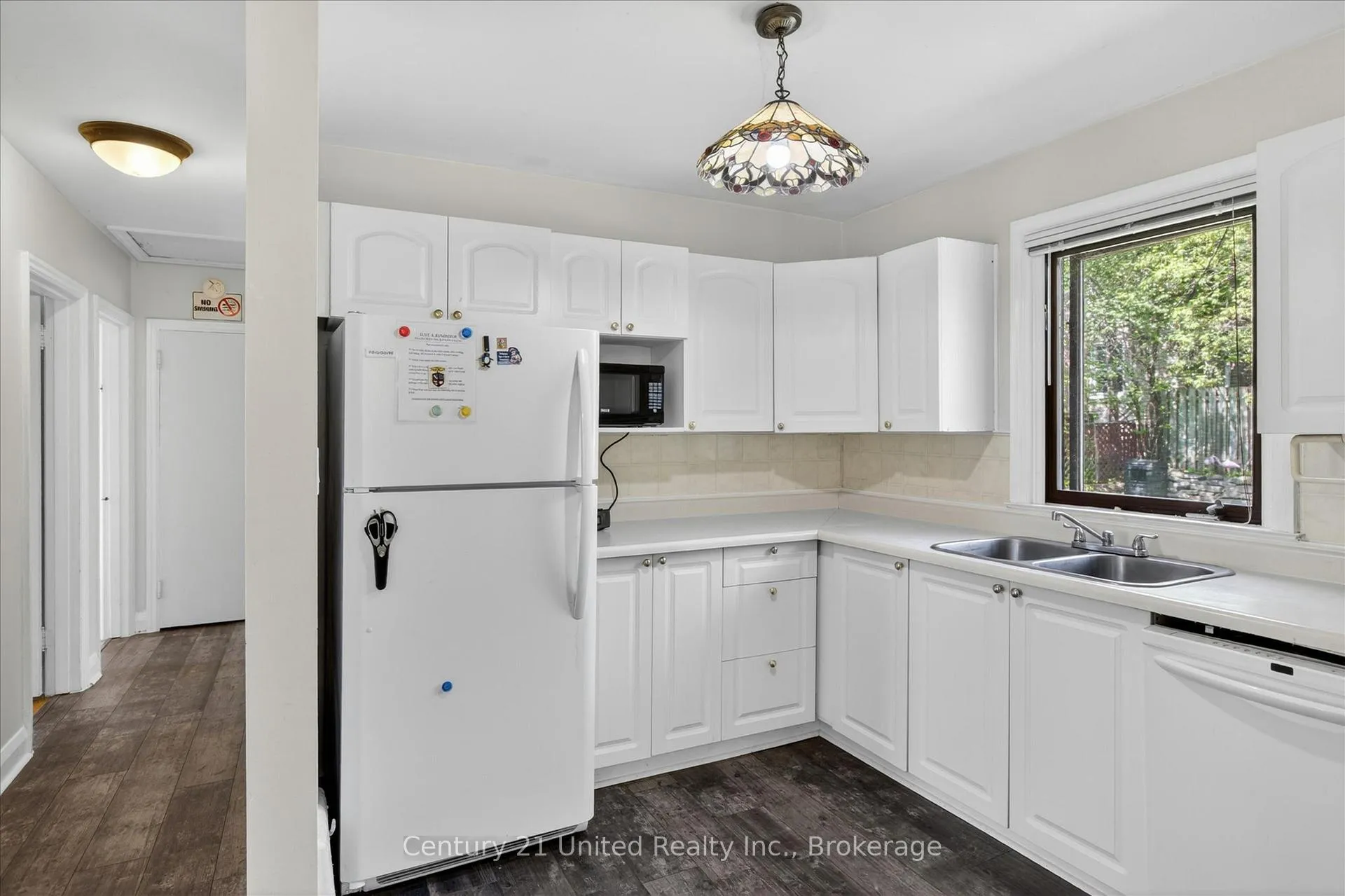 Photo 18 of 818 Rishor Crescent, Peterborough, Northcrest Ward 5 — HOMEH