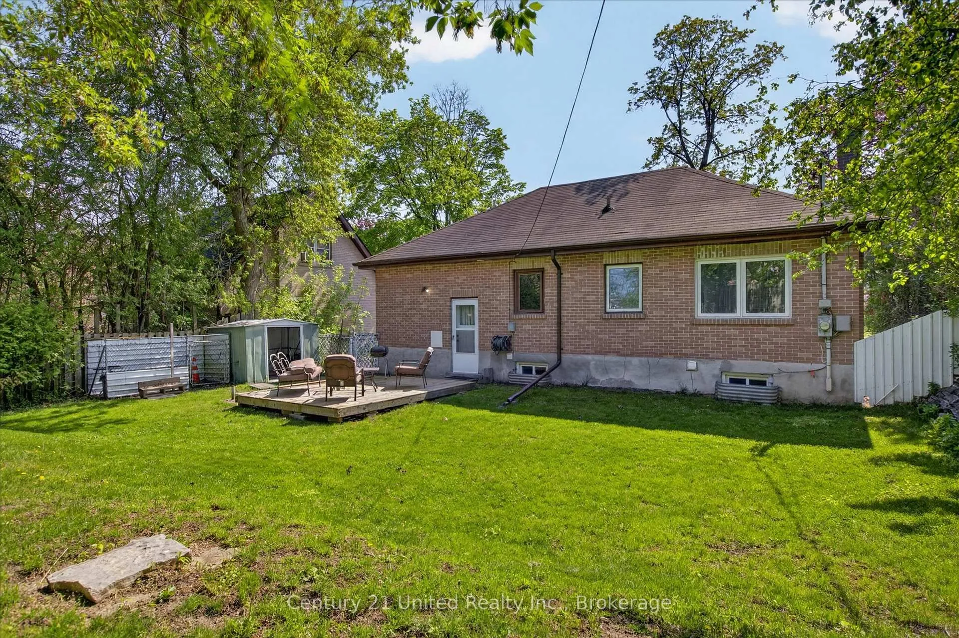 Photo 42 of 818 Rishor Crescent, Peterborough, Northcrest Ward 5 — HOMEH