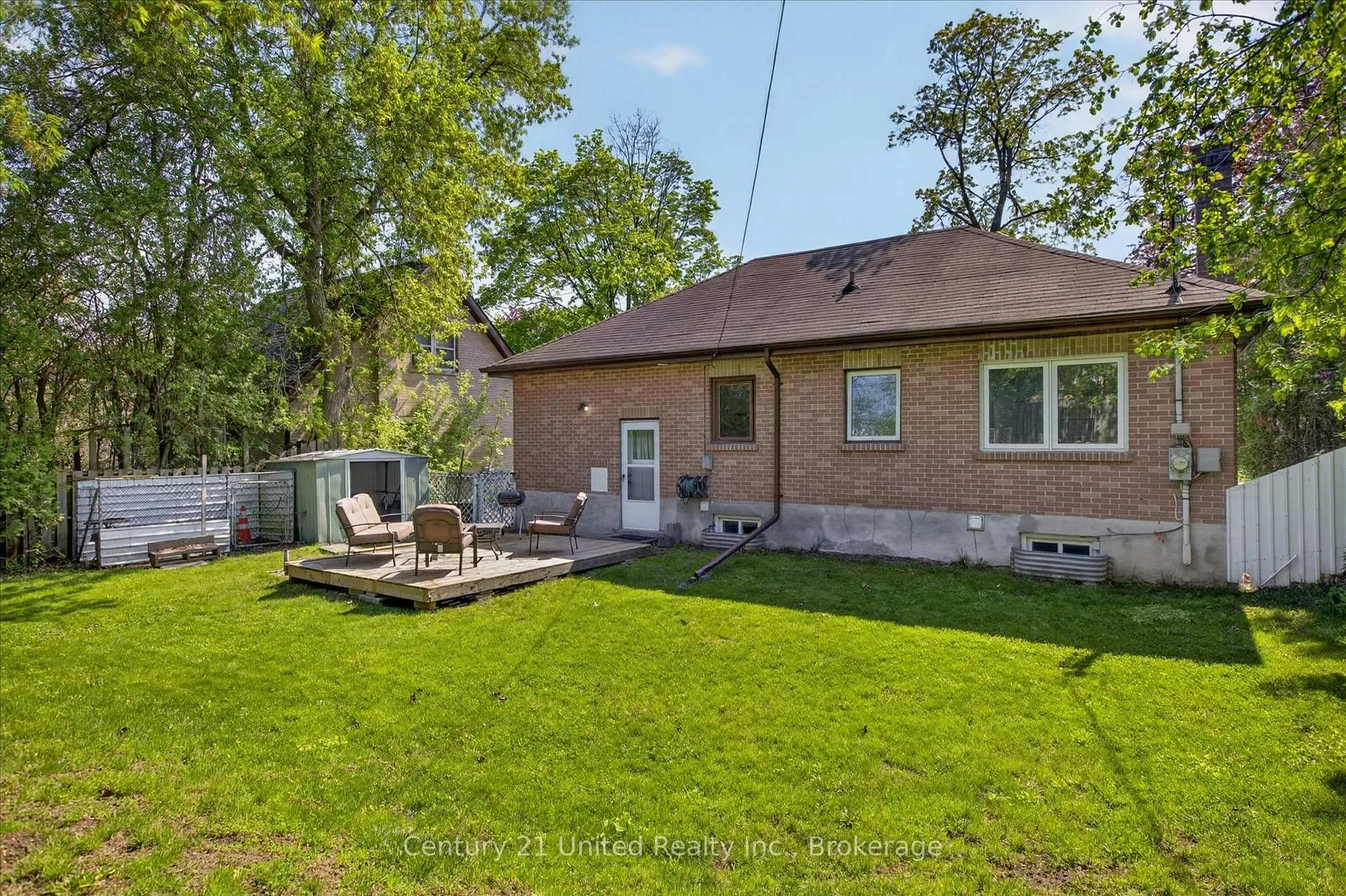 Photo 48 of 818 Rishor Crescent, Peterborough, Northcrest Ward 5 — HOMEH