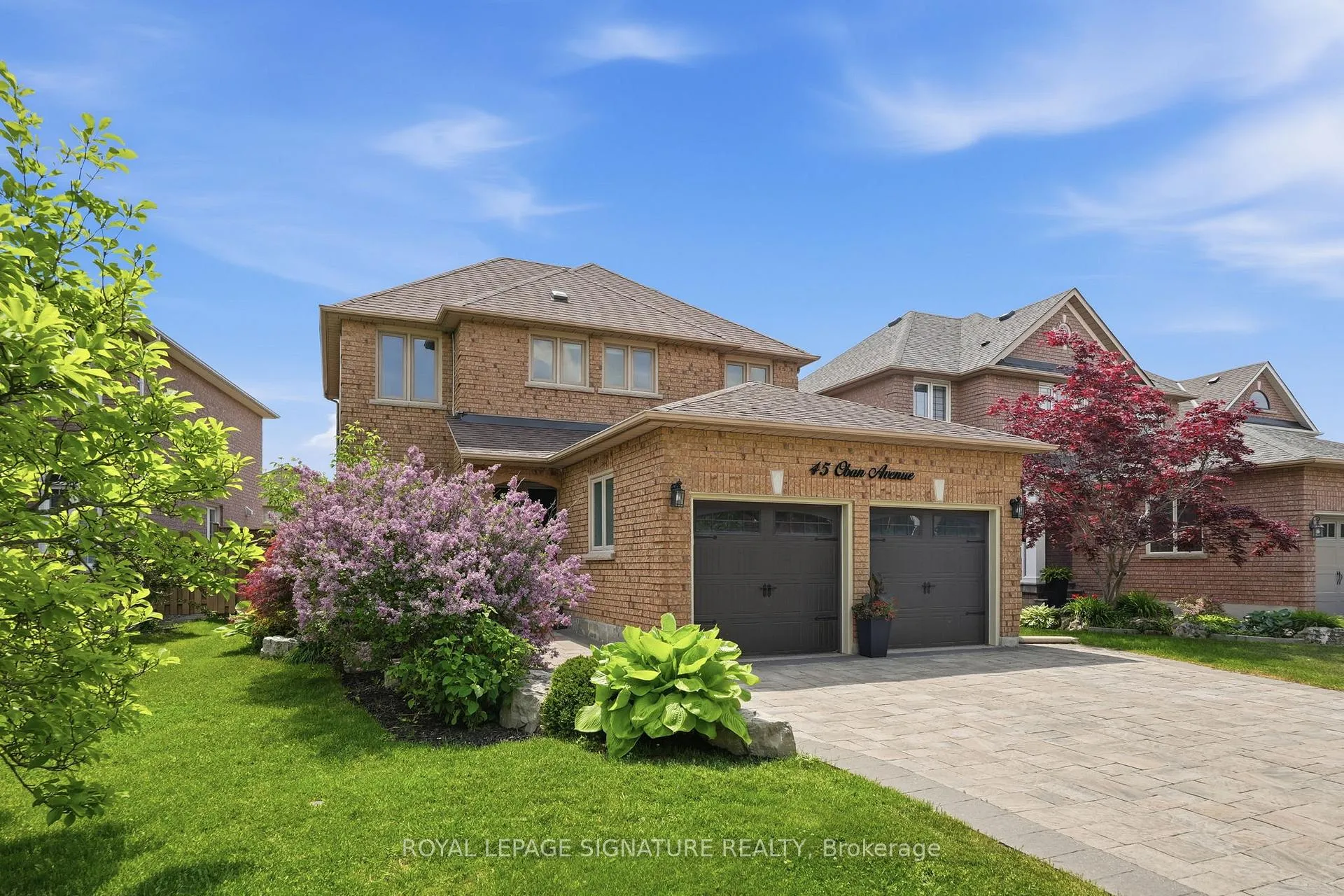 Photo 2 of 45 Oban Avenue, Vaughan, Maple — HOMEH