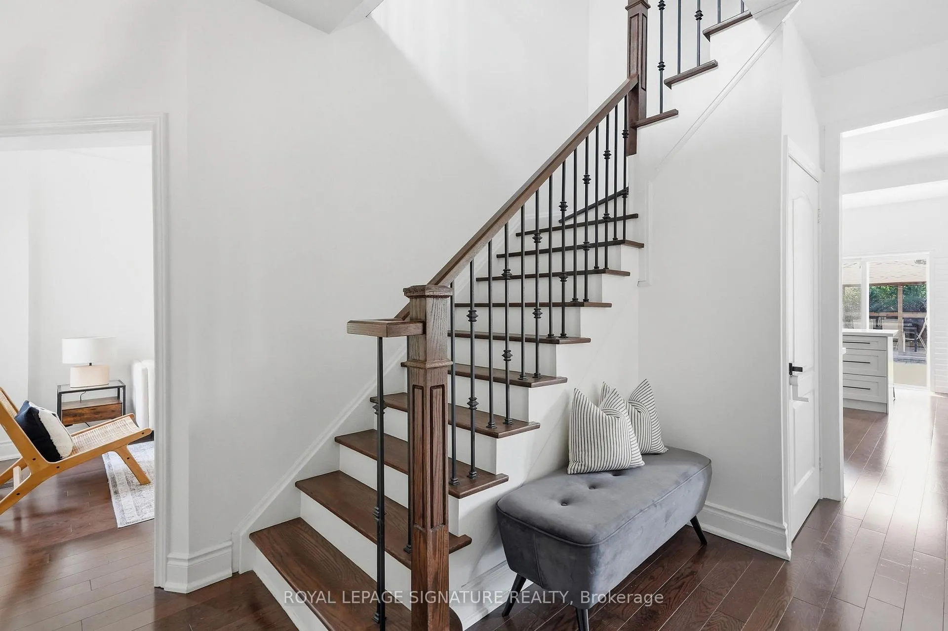 Photo 21 of 45 Oban Avenue, Vaughan, Maple — HOMEH