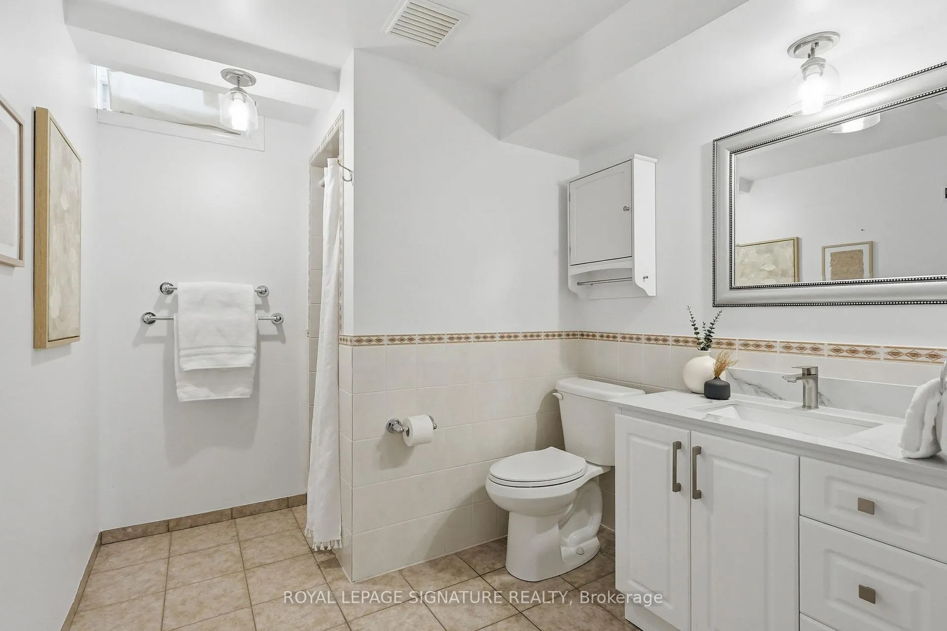 Photo 46 of 45 Oban Avenue, Vaughan, Maple — HOMEH