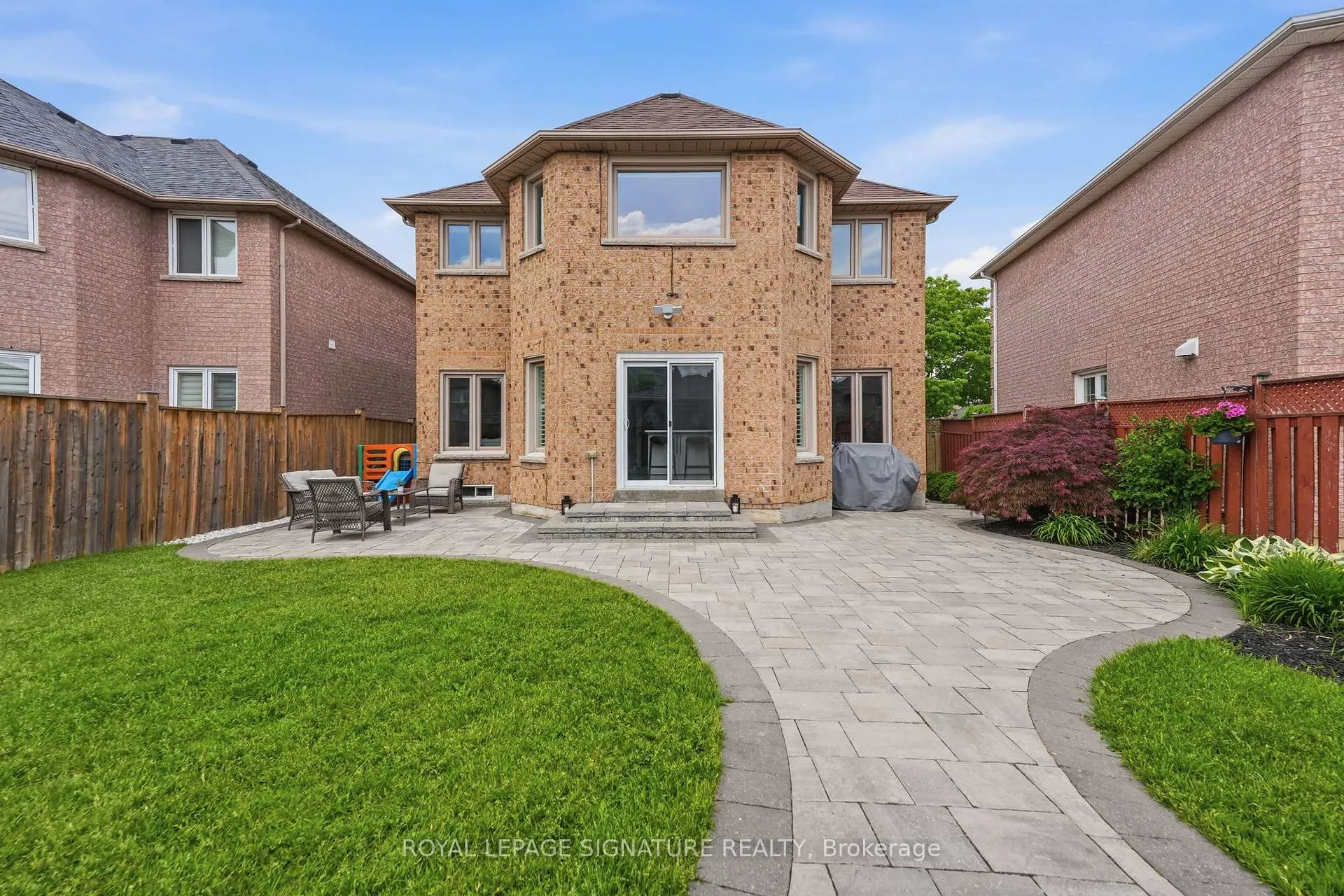 Photo 48 of 45 Oban Avenue, Vaughan, Maple — HOMEH