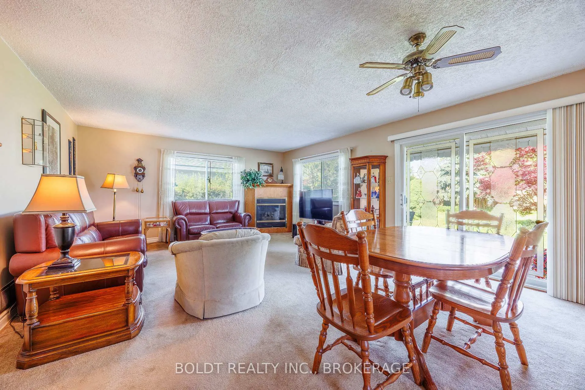 Photo 13 of 41 Ferndale Avenue, St. Catharines, Secord Woods — HOMEH