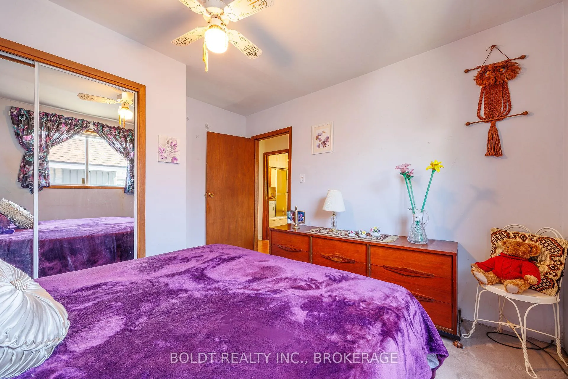 Photo 21 of 41 Ferndale Avenue, St. Catharines, Secord Woods — HOMEH