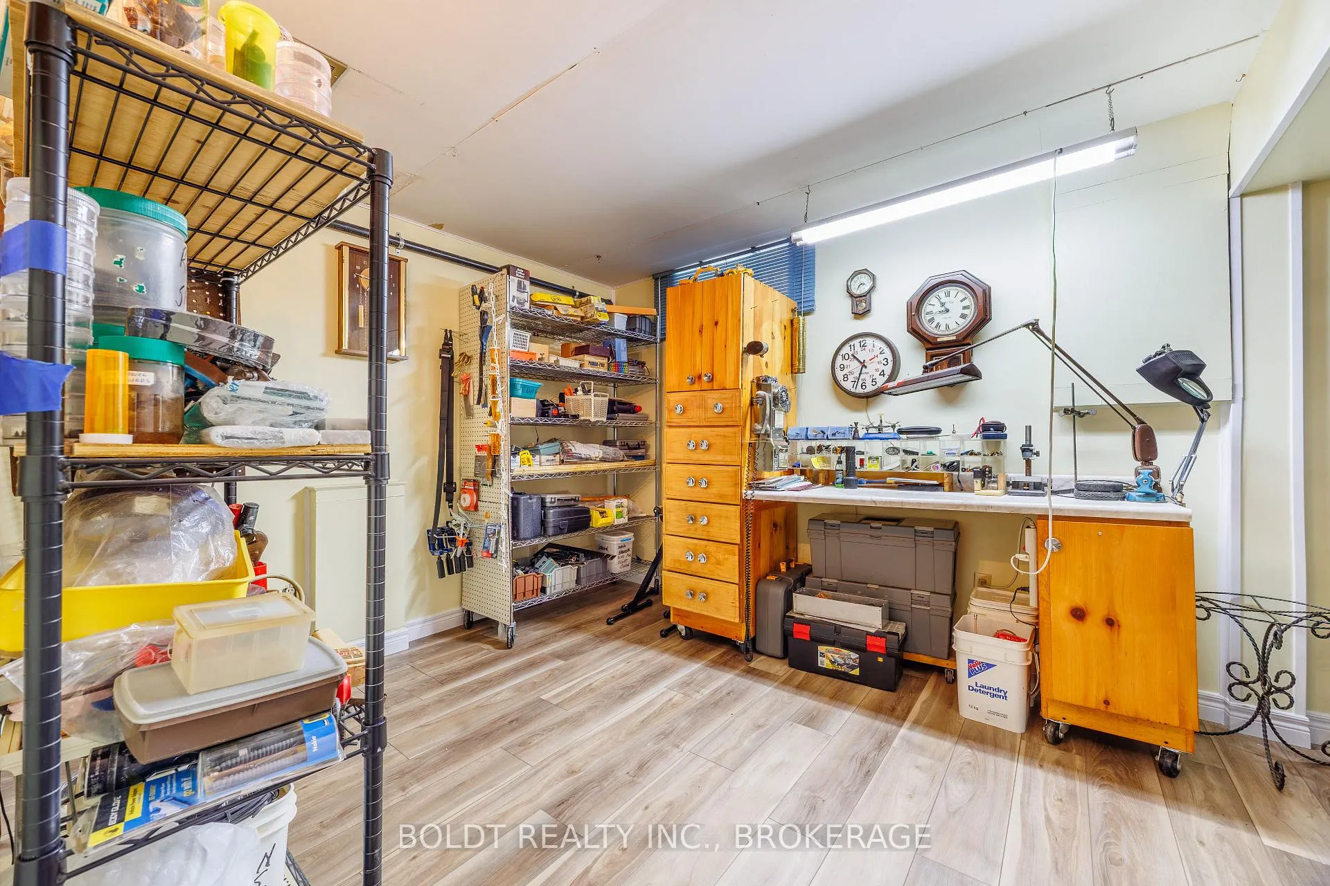 Photo 25 of 41 Ferndale Avenue, St. Catharines, Secord Woods — HOMEH