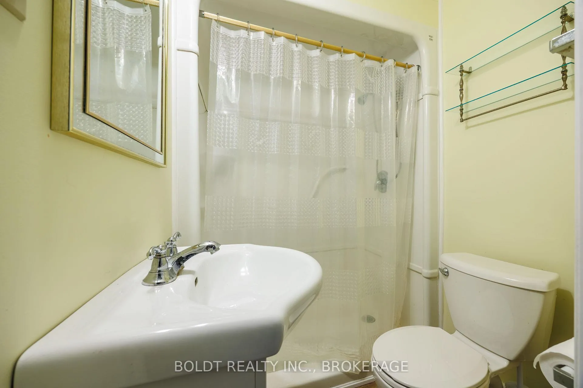 Photo 27 of 41 Ferndale Avenue, St. Catharines, Secord Woods — HOMEH