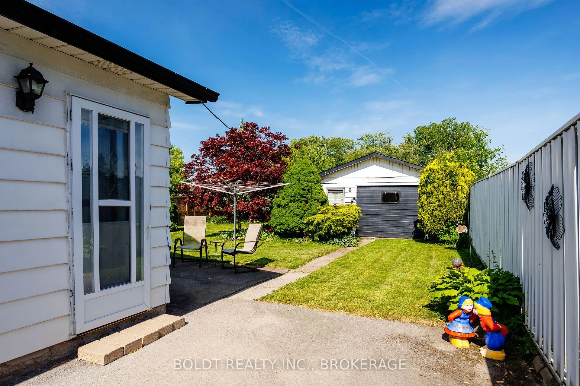 Photo 28 of 41 Ferndale Avenue, St. Catharines, Secord Woods — HOMEH