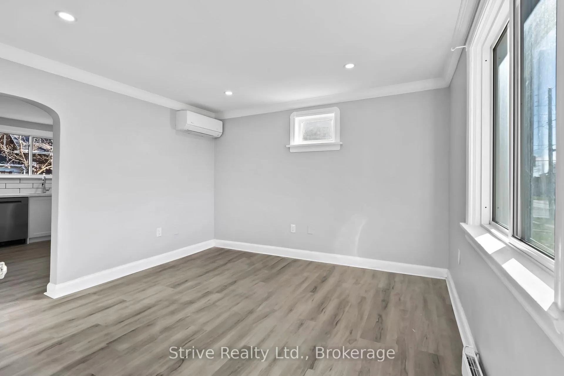Photo 4 of Unit Main, 73 Central Park Boulevard N, Oshawa, O'Neill — HOMEH