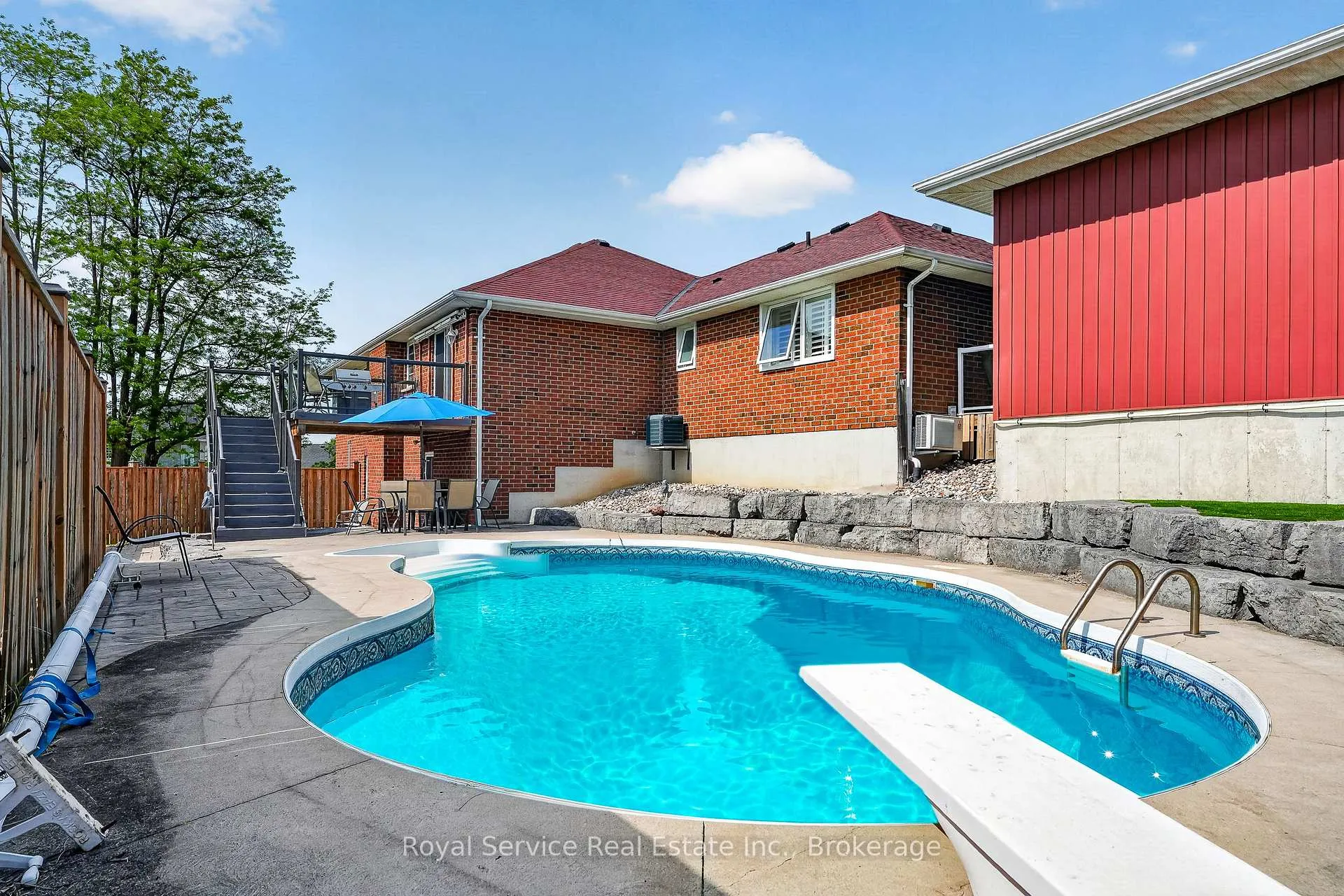 Photo 5 of 15 Sunset Drive, Hamilton Township, Rural Hamilton — HOMEH