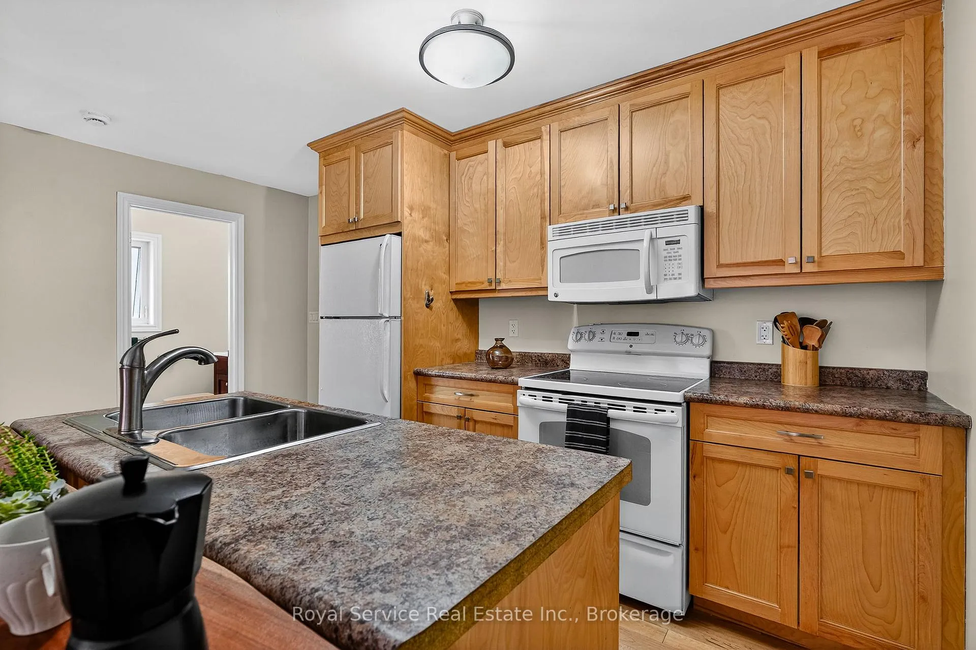 Photo 21 of 15 Sunset Drive, Hamilton Township, Rural Hamilton — HOMEH