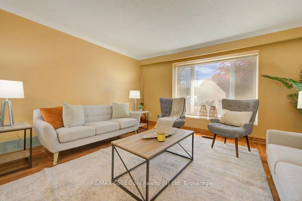 Photo 9 of 16 Sugar Maple Place, Kitchener — HOMEH