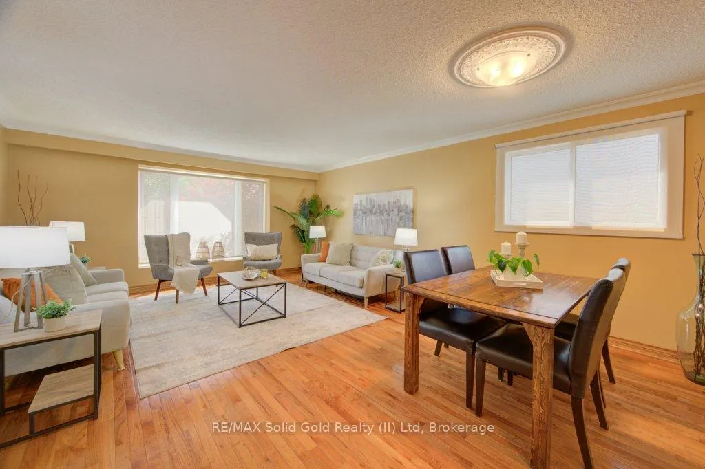 Photo 12 of 16 Sugar Maple Place, Kitchener — HOMEH