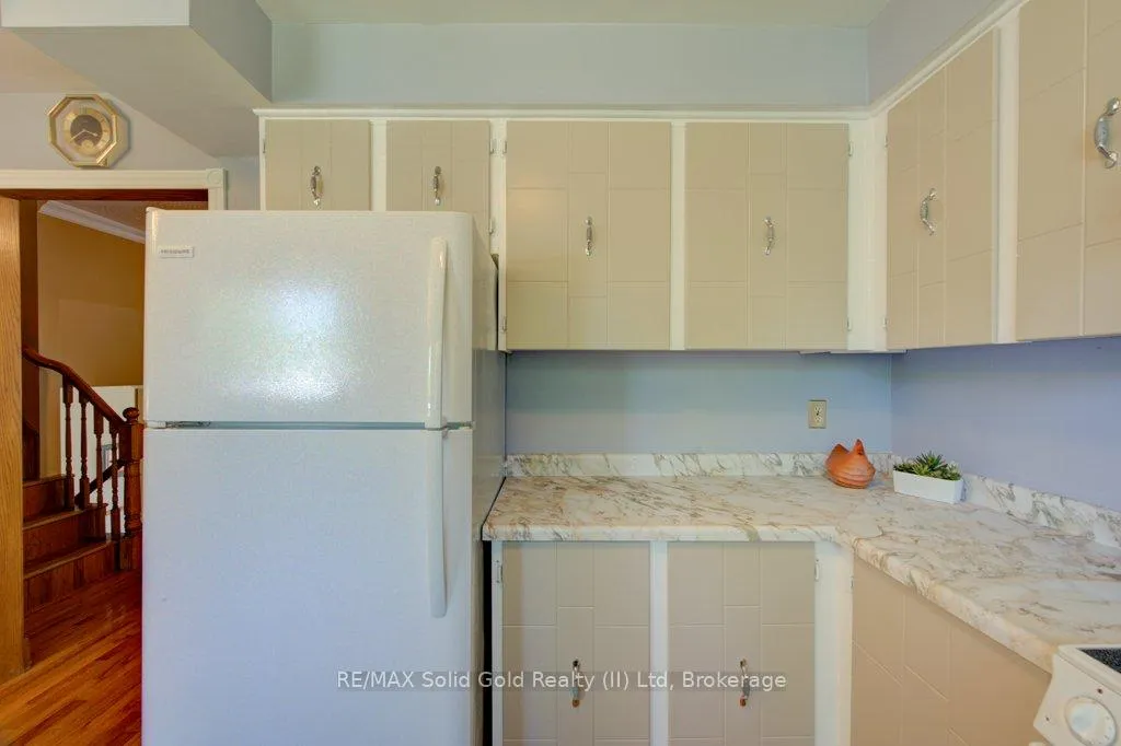 Photo 15 of 16 Sugar Maple Place, Kitchener — HOMEH