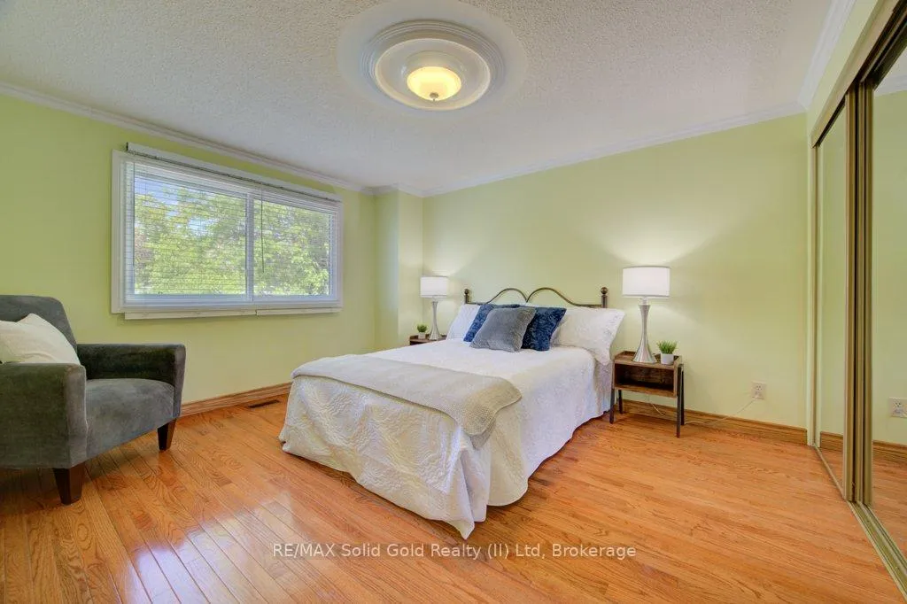 Photo 19 of 16 Sugar Maple Place, Kitchener — HOMEH
