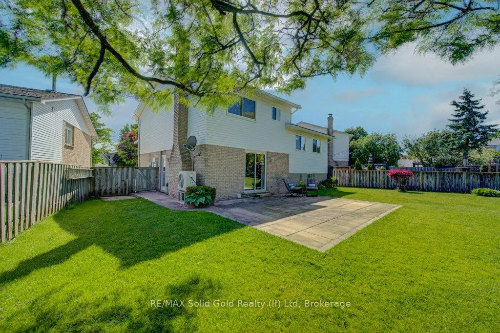 Photo 29 of 16 Sugar Maple Place, Kitchener — HOMEH