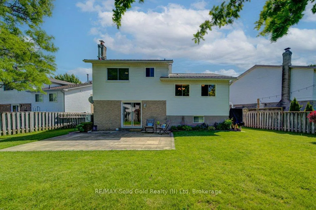 Photo 31 of 16 Sugar Maple Place, Kitchener — HOMEH