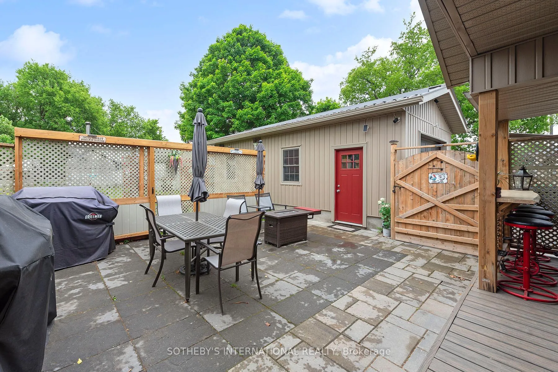 Photo 8 of 21 Alice Street, Smiths Falls — HOMEH