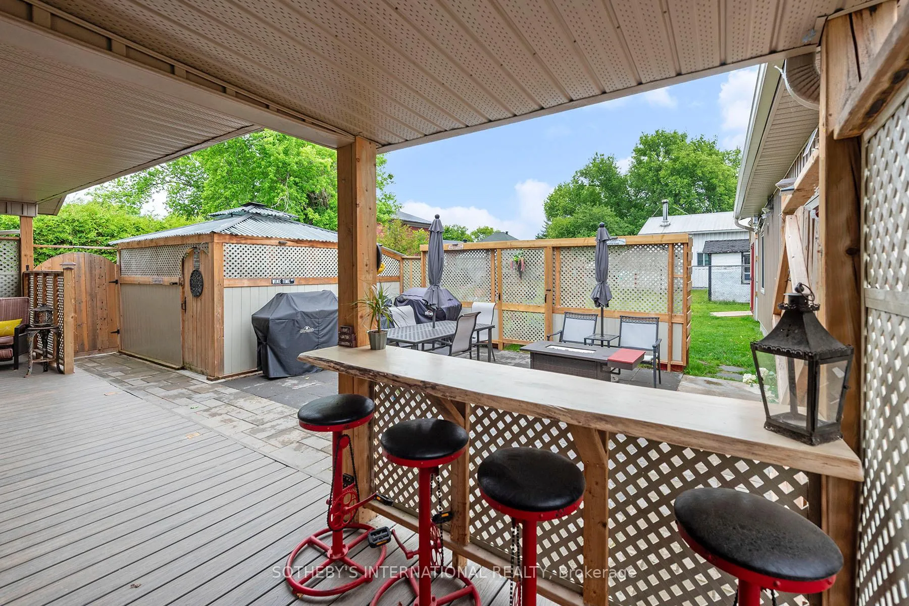 Photo 10 of 21 Alice Street, Smiths Falls — HOMEH