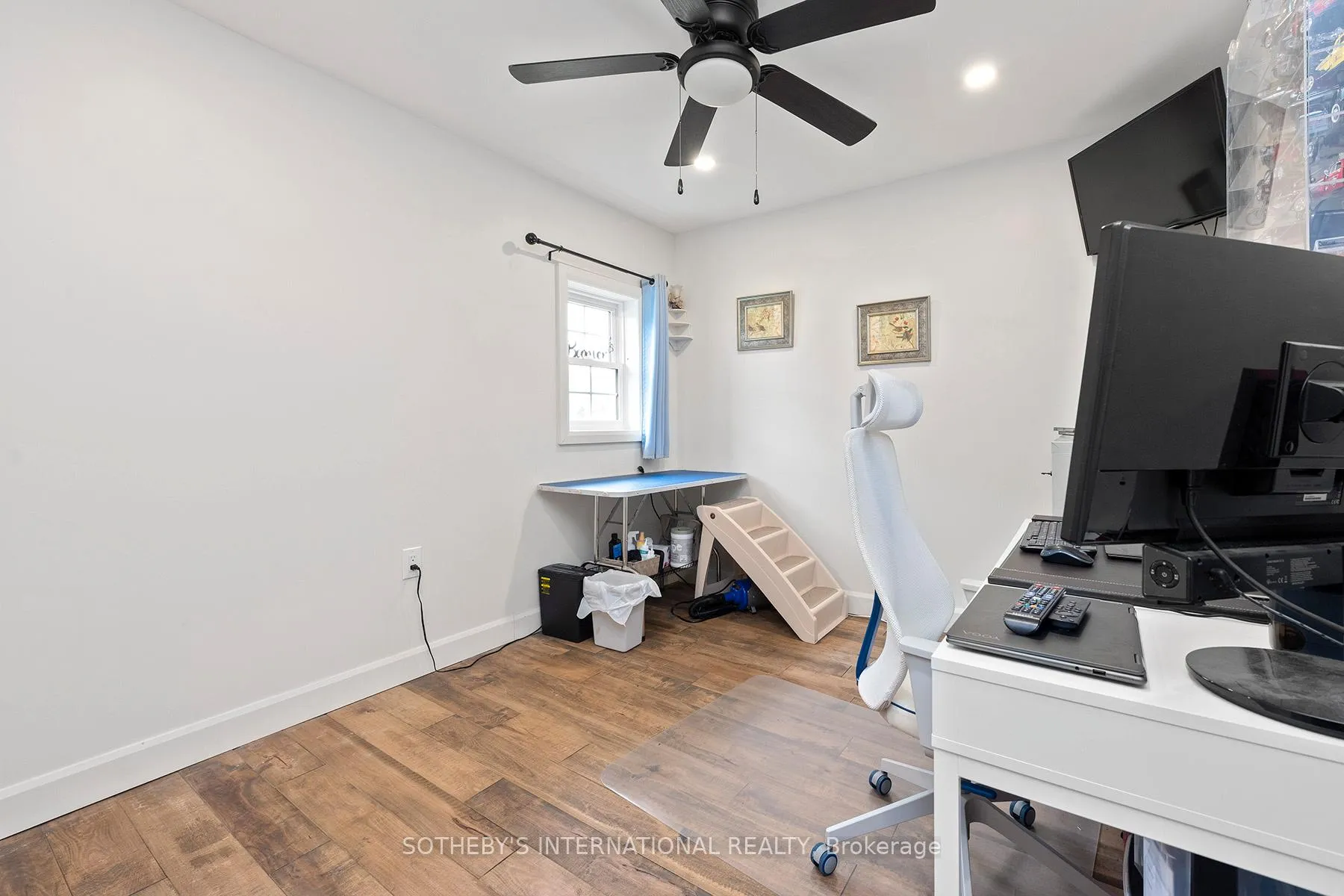 Photo 37 of 21 Alice Street, Smiths Falls — HOMEH