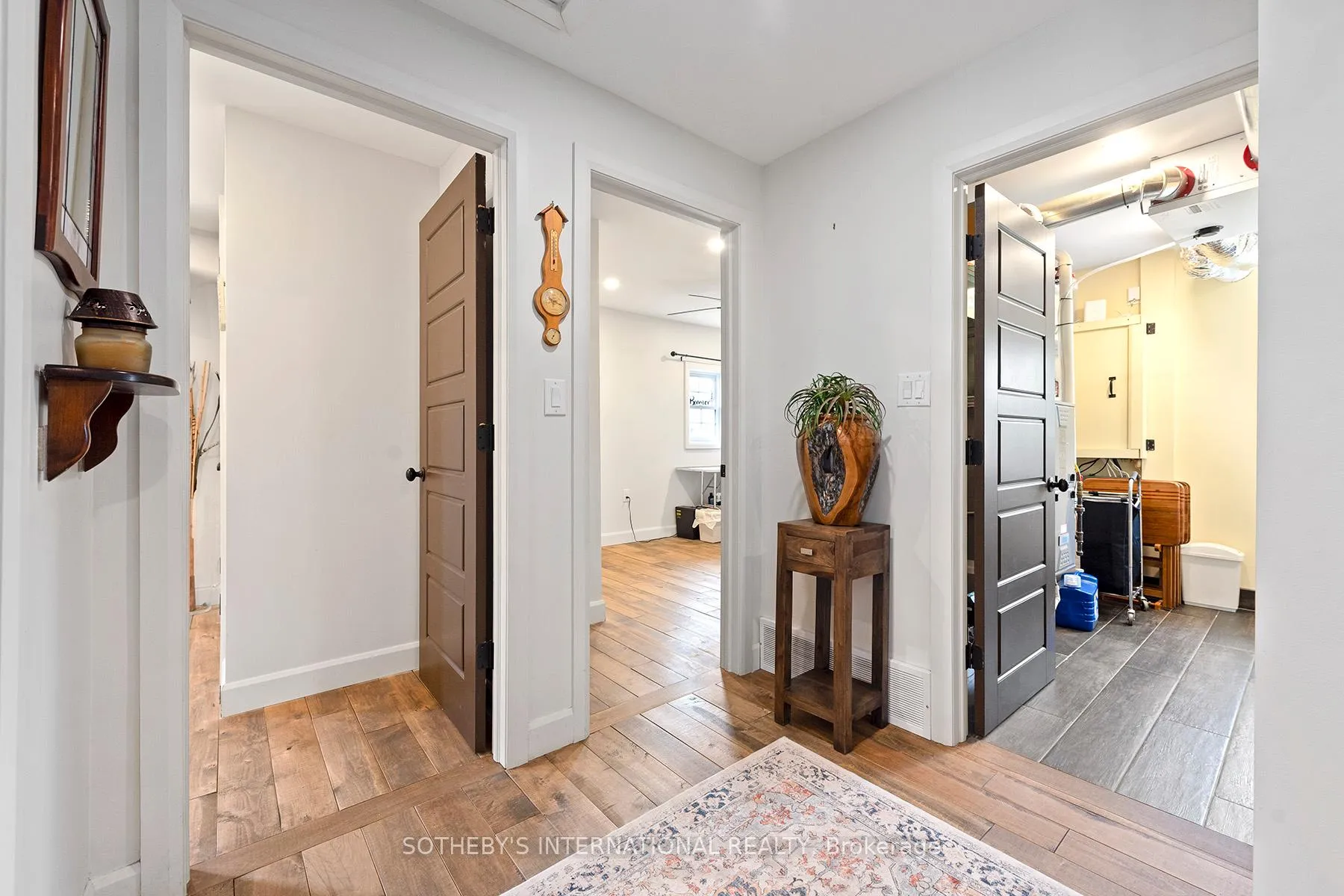 Photo 41 of 21 Alice Street, Smiths Falls — HOMEH