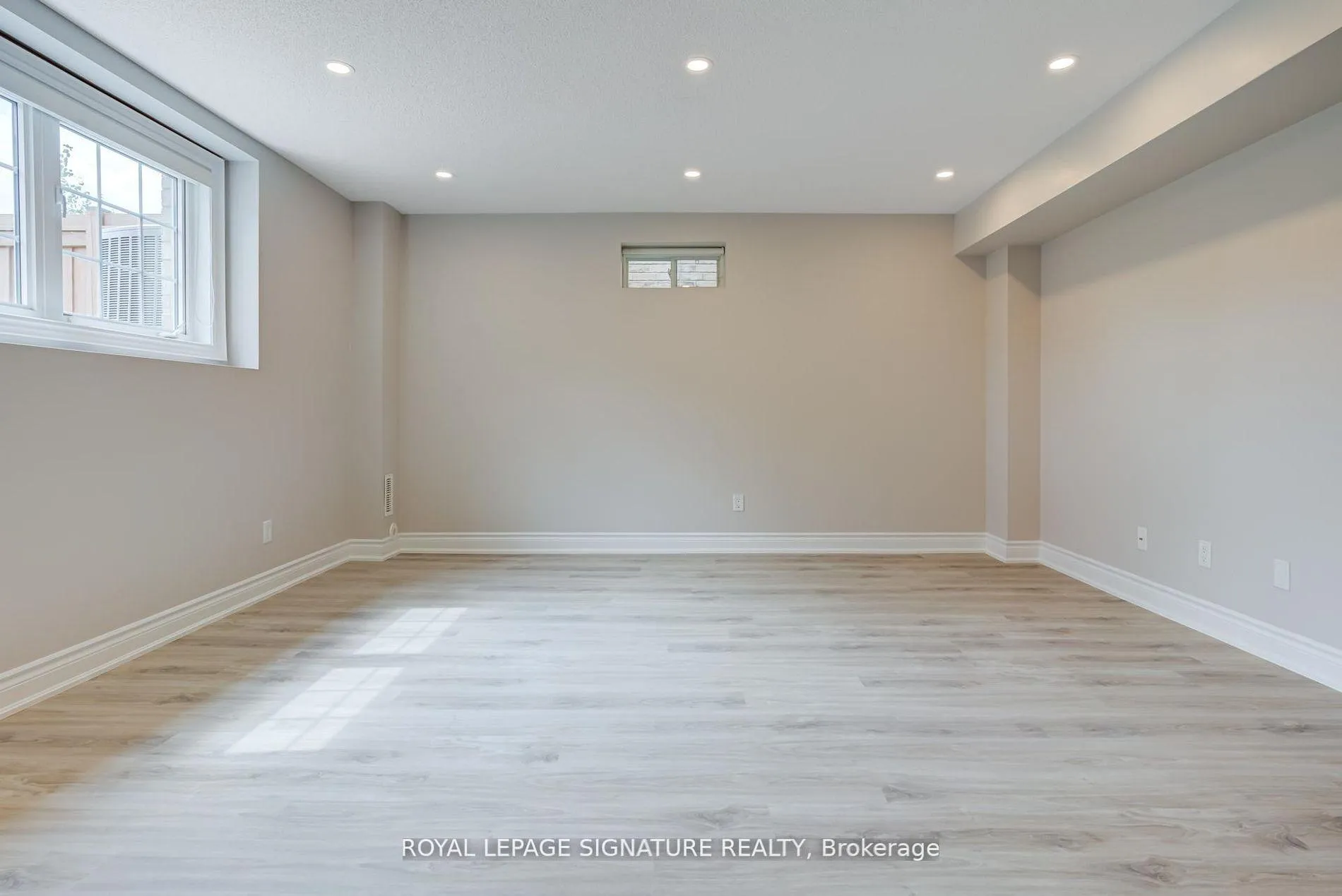 Photo 10 of Unit Bsmt, 16 Dancing Waters Road, Brampton, Bram West — HOMEH