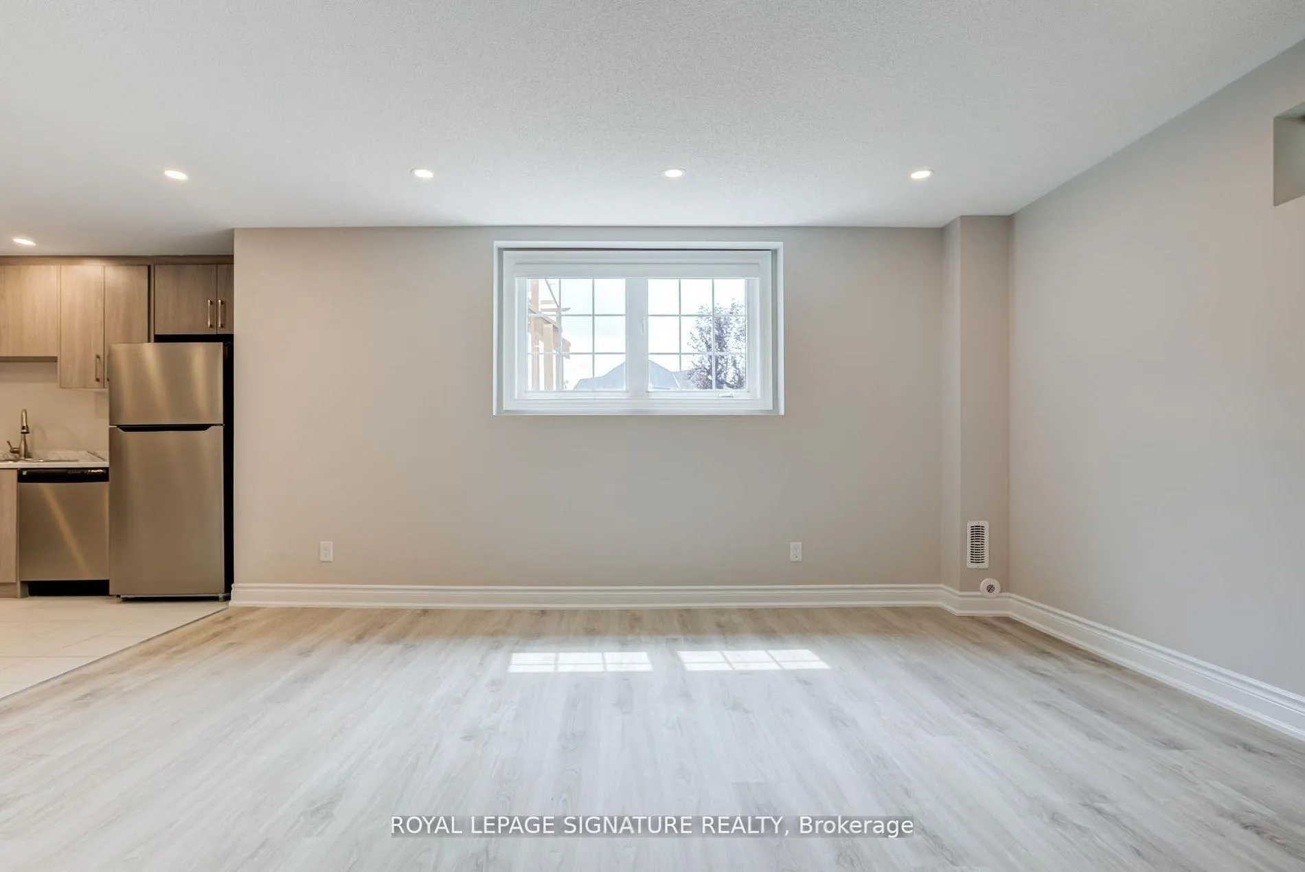 Photo 12 of Unit Bsmt, 16 Dancing Waters Road, Brampton, Bram West — HOMEH