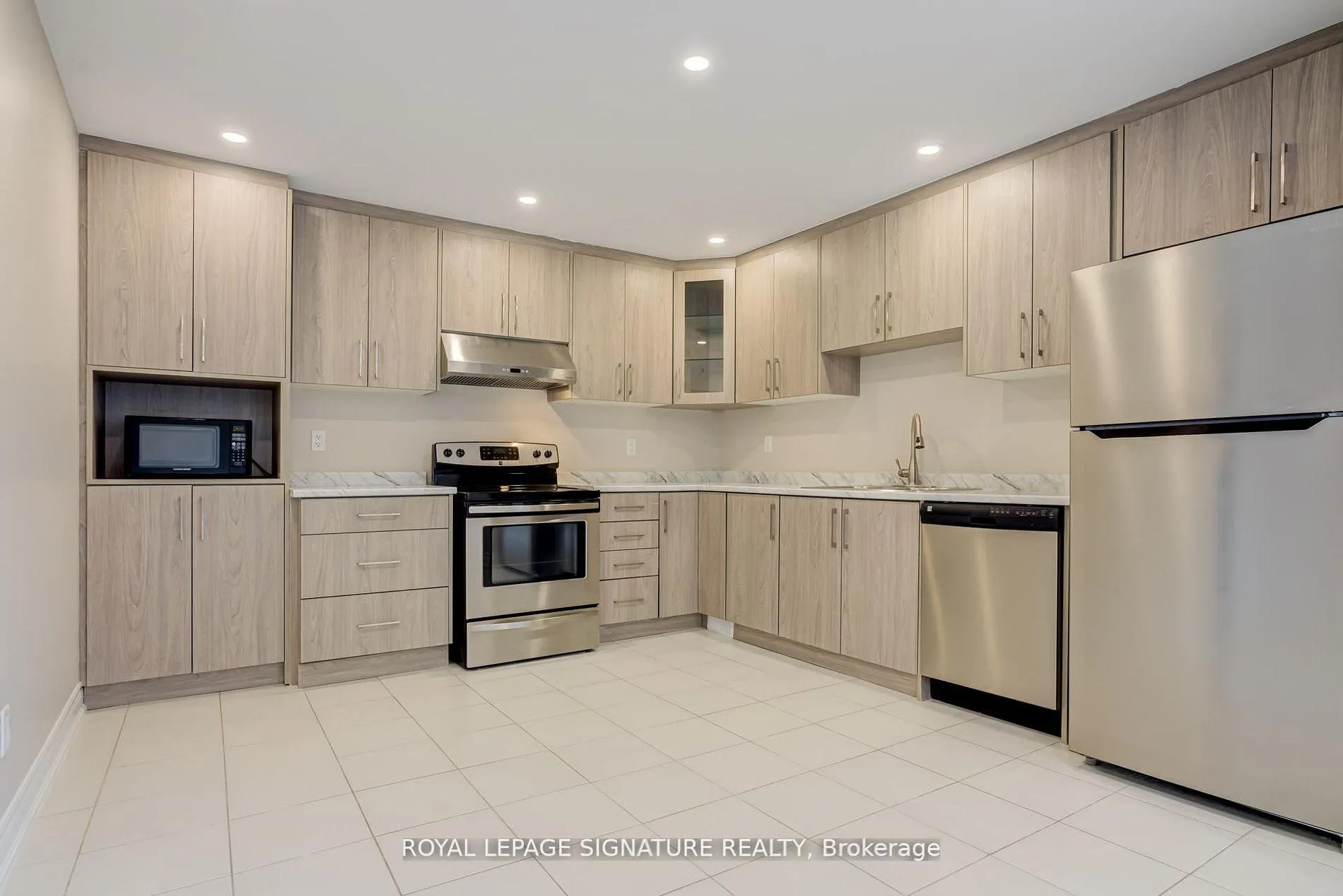 Photo 15 of Unit Bsmt, 16 Dancing Waters Road, Brampton, Bram West — HOMEH