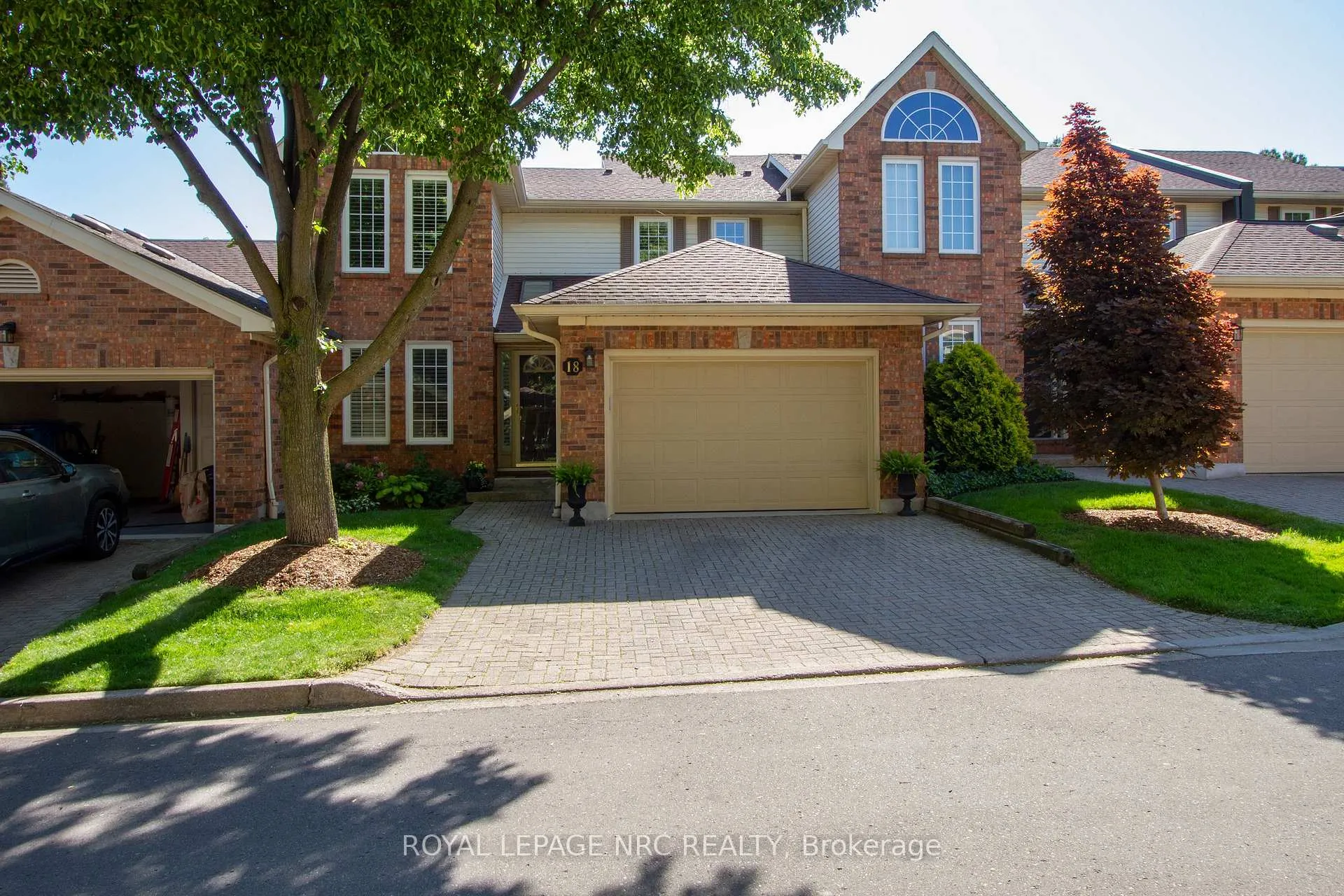 Photo 2 of Unit 18, 141 Welland Vale Road, St. Catharines, Grapeview — HOMEH