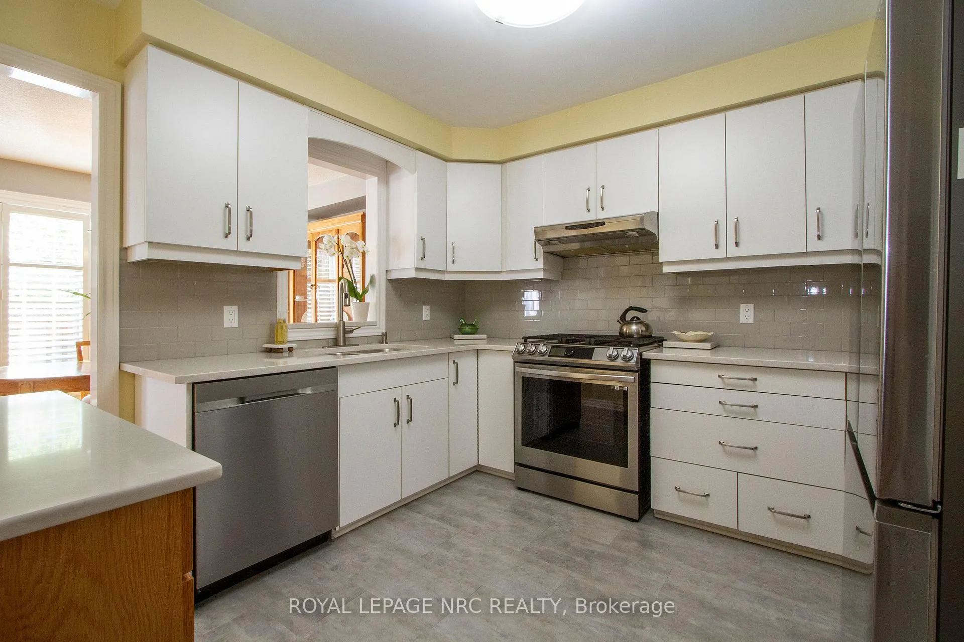 Photo 9 of Unit 18, 141 Welland Vale Road, St. Catharines, Grapeview — HOMEH