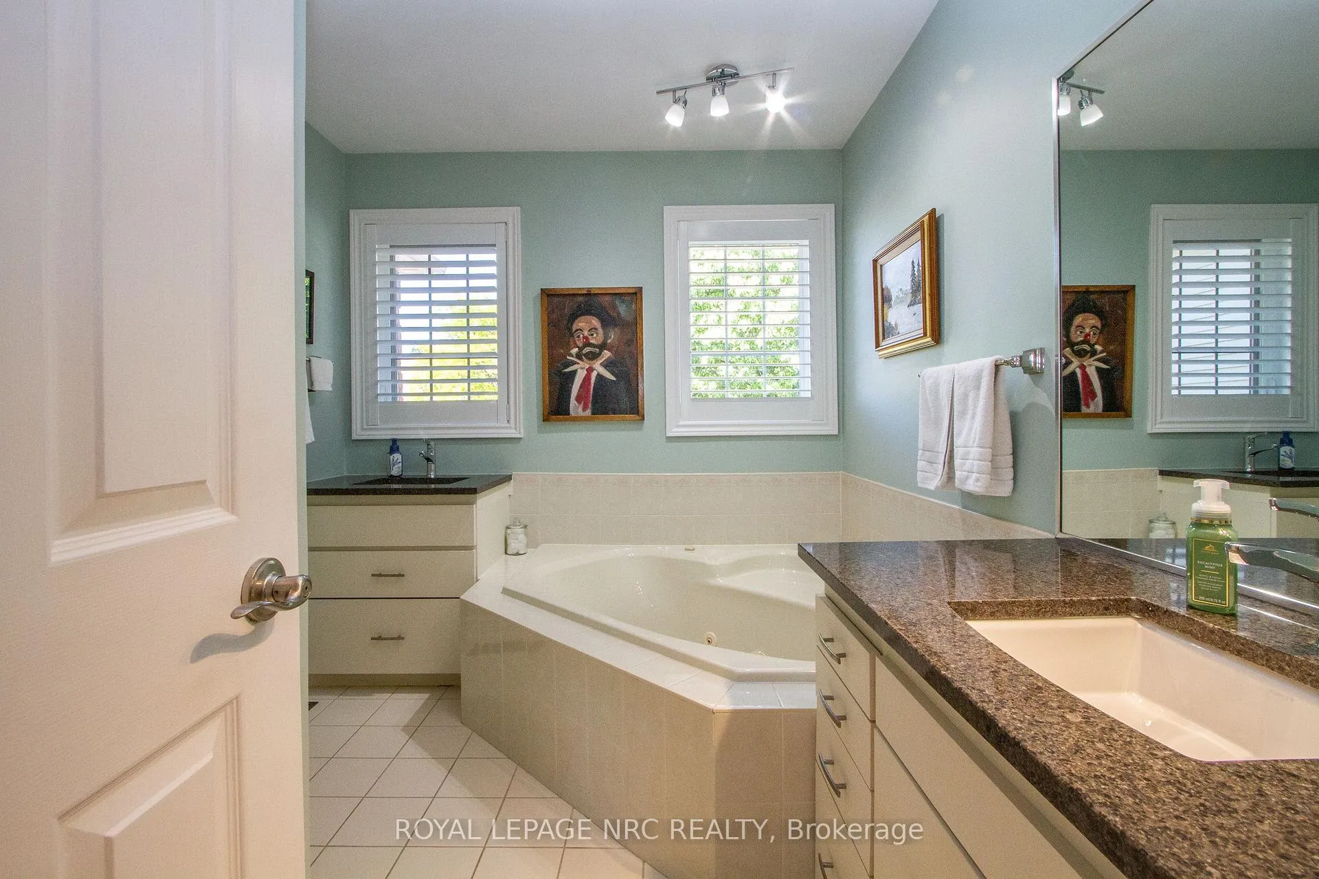 Photo 19 of Unit 18, 141 Welland Vale Road, St. Catharines, Grapeview — HOMEH