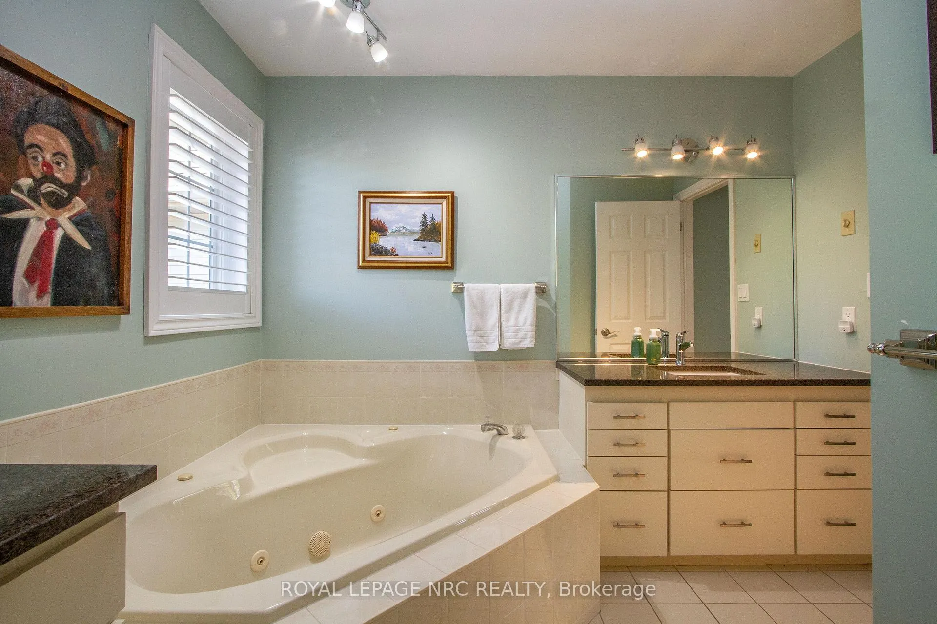 Photo 20 of Unit 18, 141 Welland Vale Road, St. Catharines, Grapeview — HOMEH