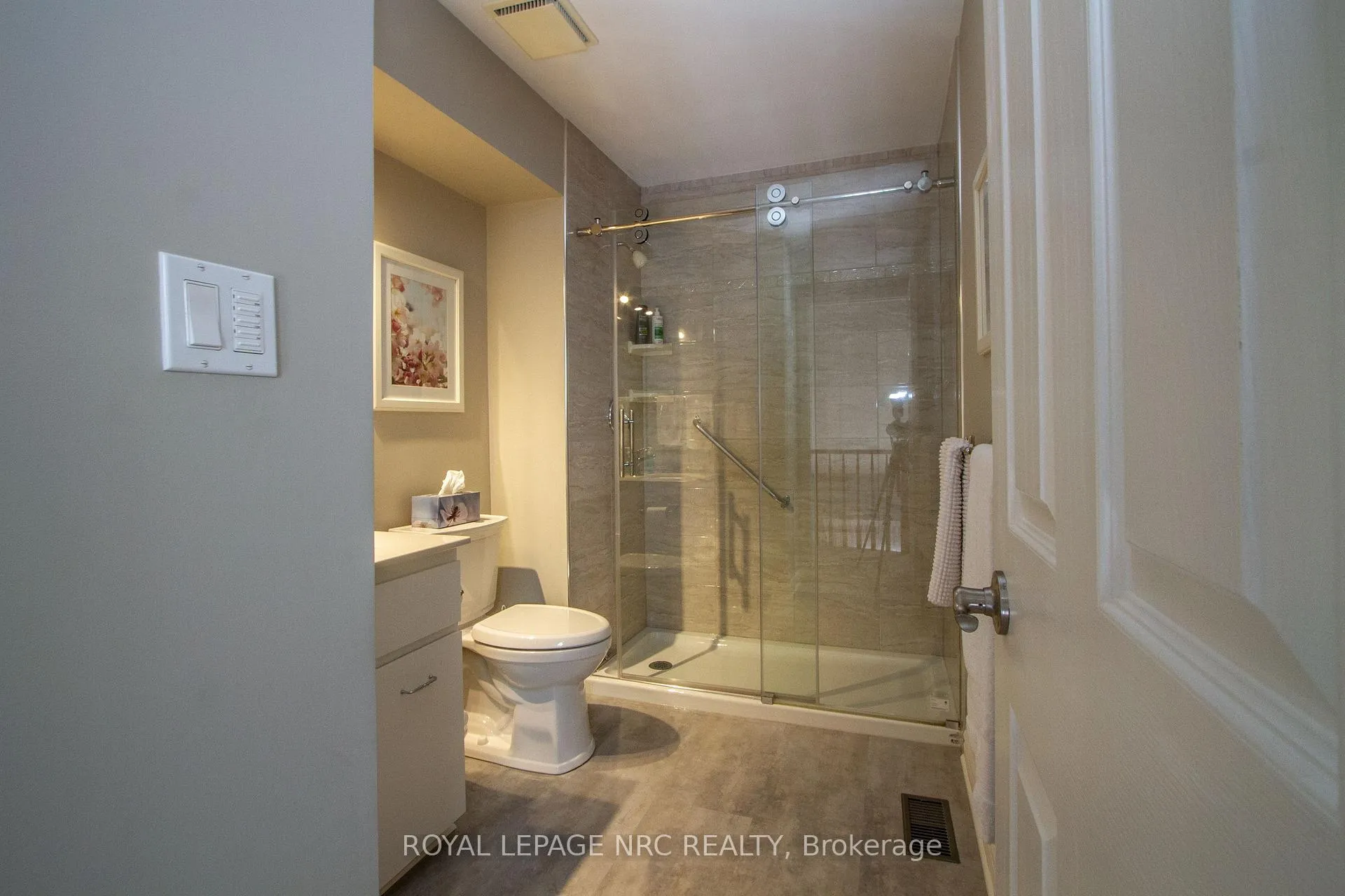 Photo 21 of Unit 18, 141 Welland Vale Road, St. Catharines, Grapeview — HOMEH
