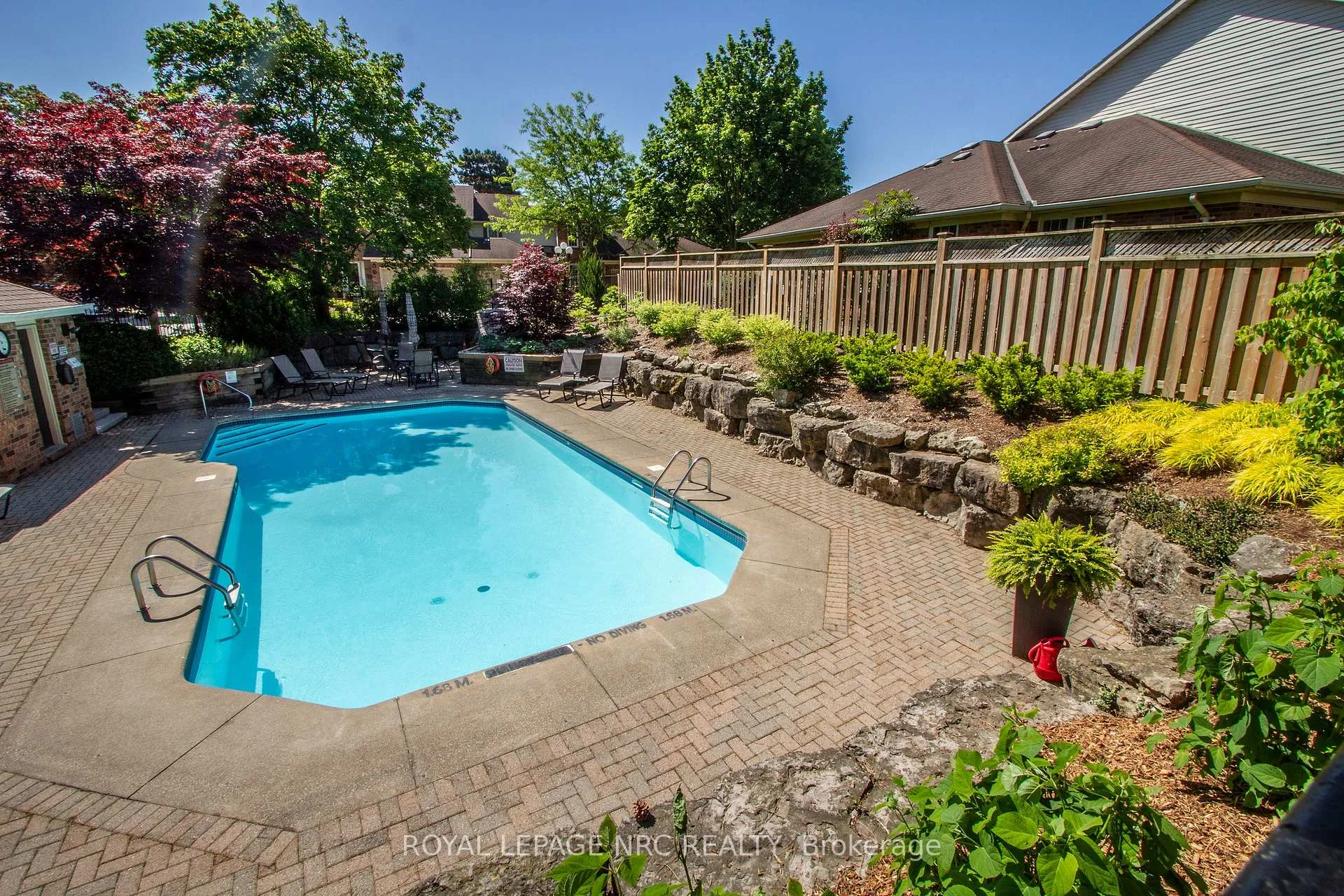 Photo 31 of Unit 18, 141 Welland Vale Road, St. Catharines, Grapeview — HOMEH