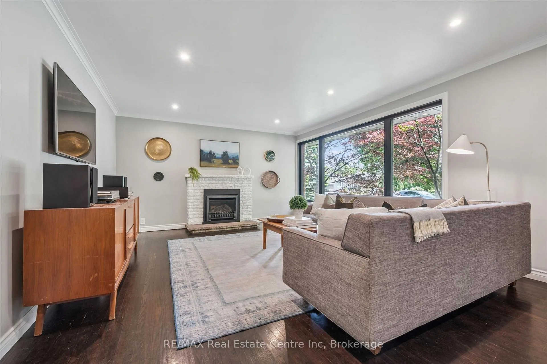 Photo 5 of 11 Floral Drive, Guelph, Dovercliffe Park/Old University — HOMEH