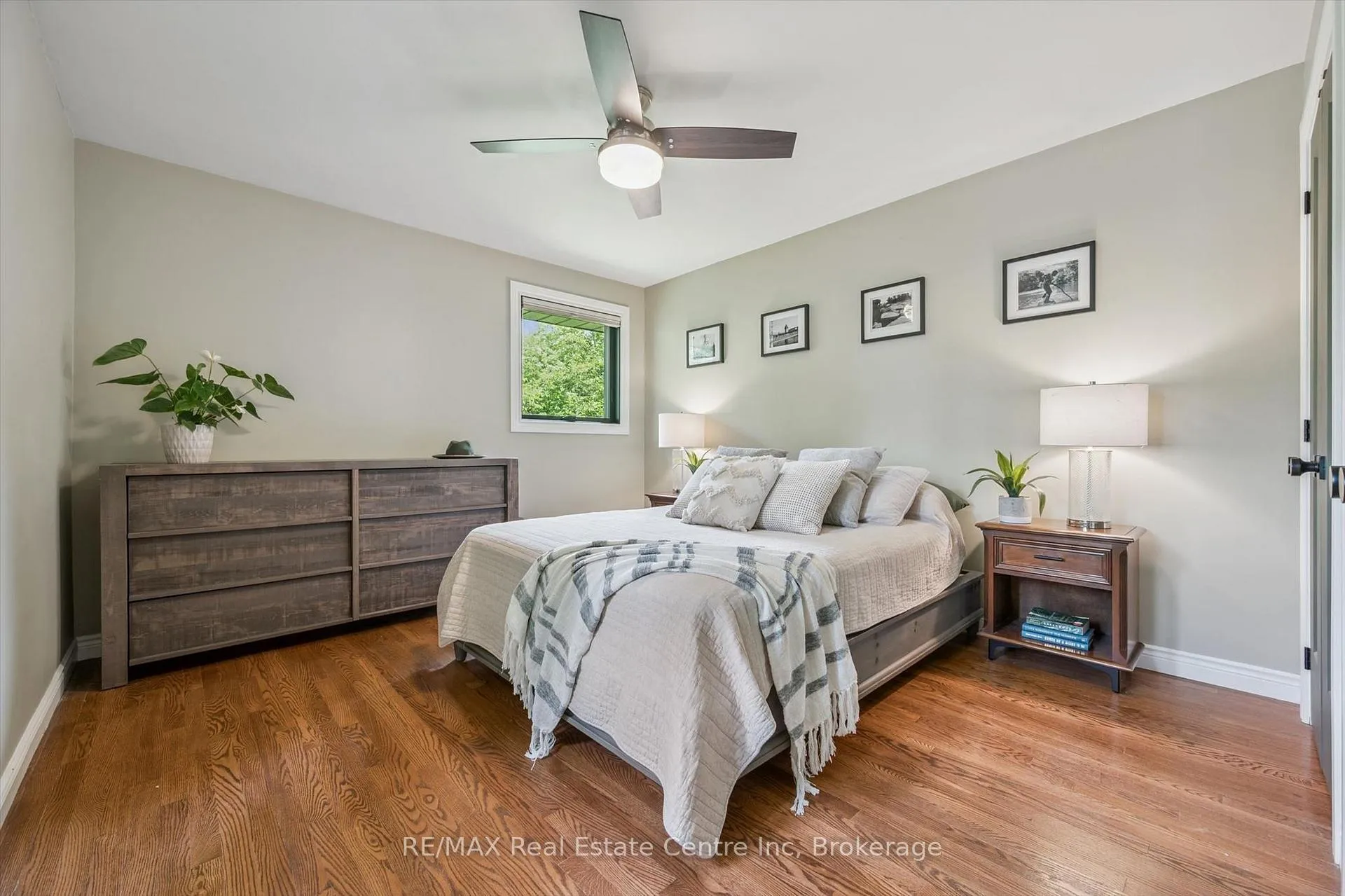 Photo 16 of 11 Floral Drive, Guelph, Dovercliffe Park/Old University — HOMEH