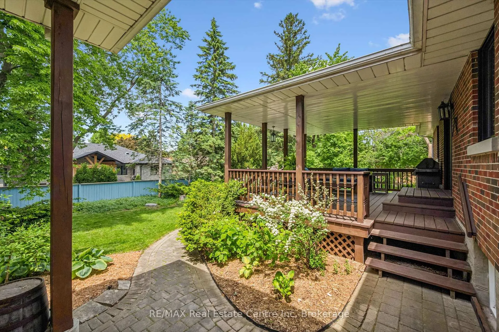 Photo 34 of 11 Floral Drive, Guelph, Dovercliffe Park/Old University — HOMEH