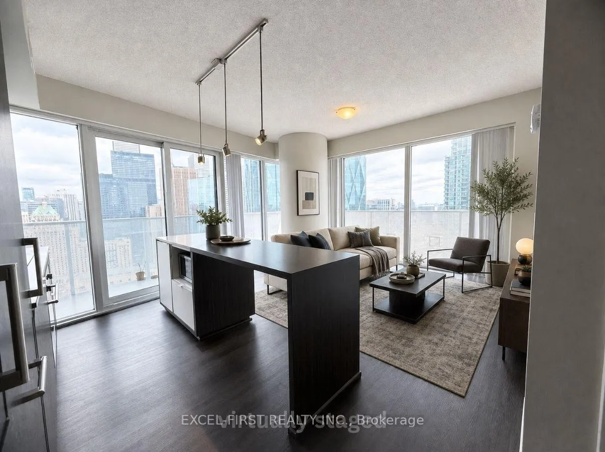 Photo 2 of Unit 3704, 88 Harbour Street, Toronto, Waterfront Communities — HOMEH
