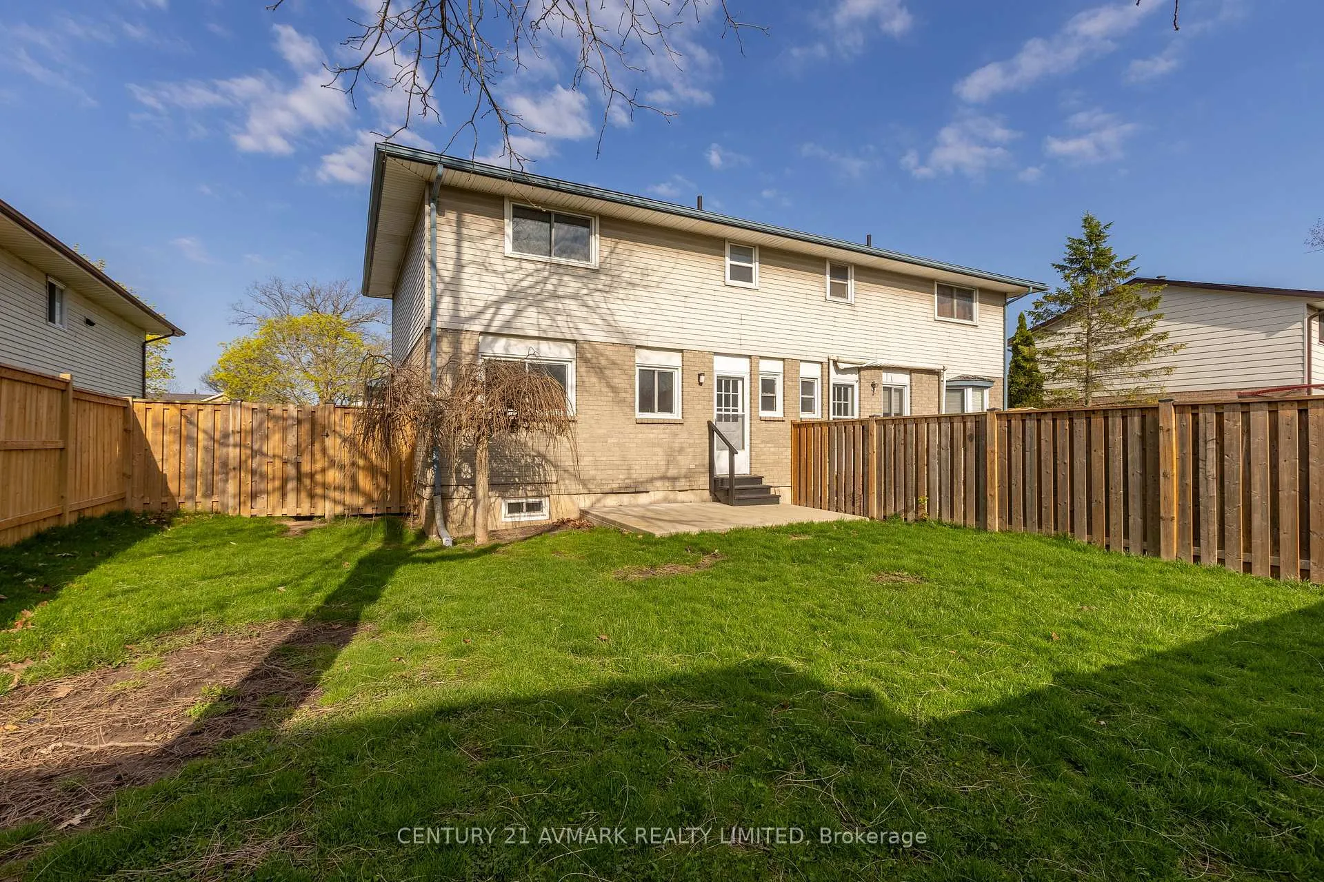 Photo 20 of 111 Northgate Drive, Welland, N. Welland — HOMEH