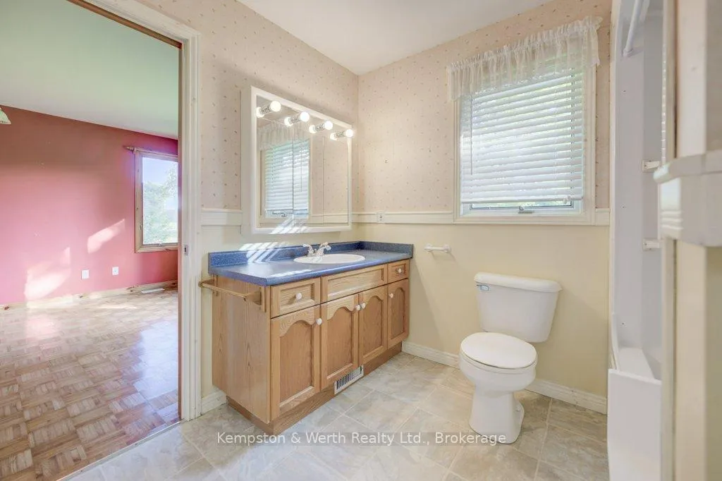 Photo 27 of 246 King Street, North Perth, Elma — HOMEH
