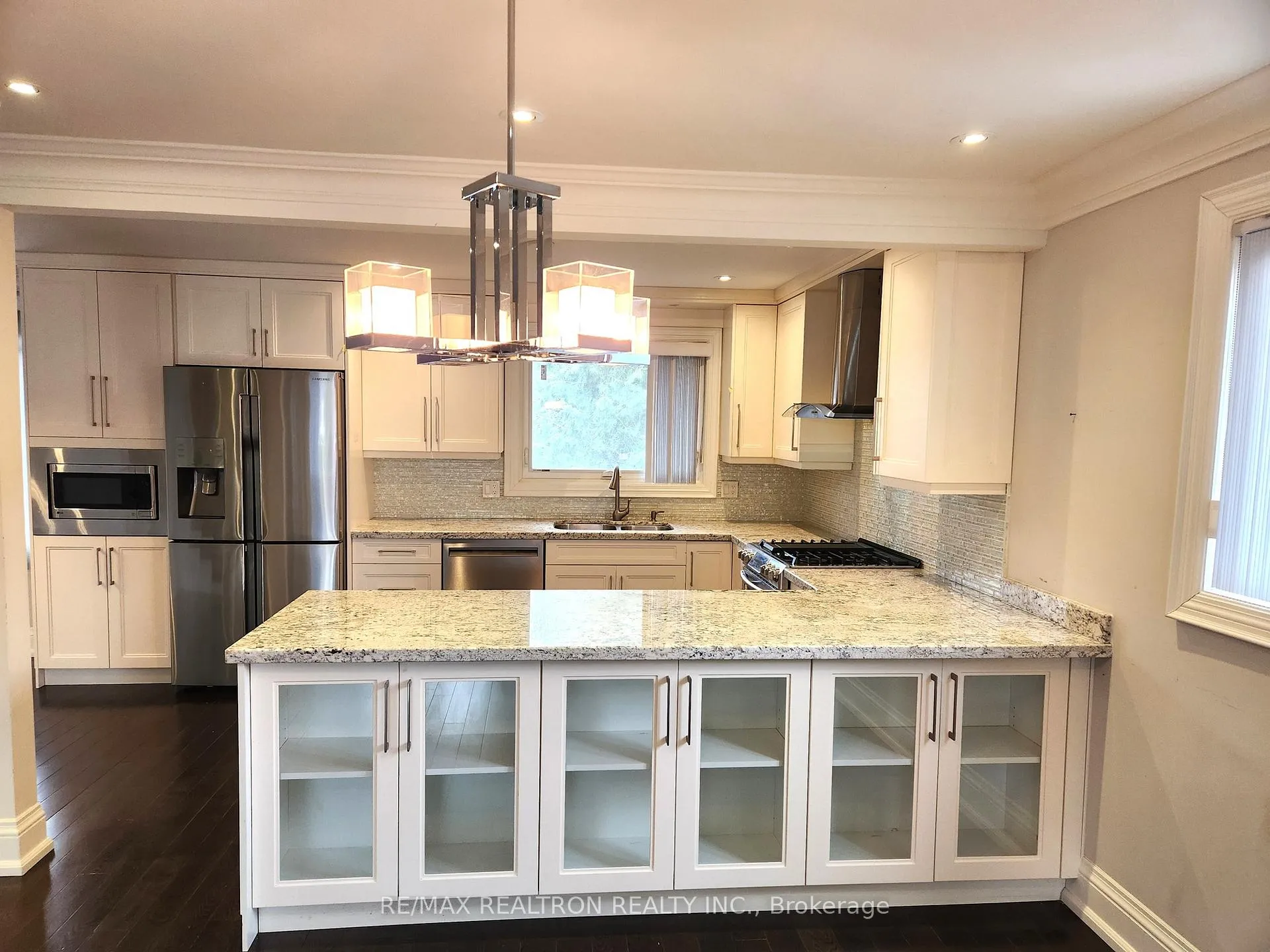 Photo 4 of 207 Bayview Fairways Drive, Markham, Bayview Fairway-Bayview Country Club Estates — HOMEH