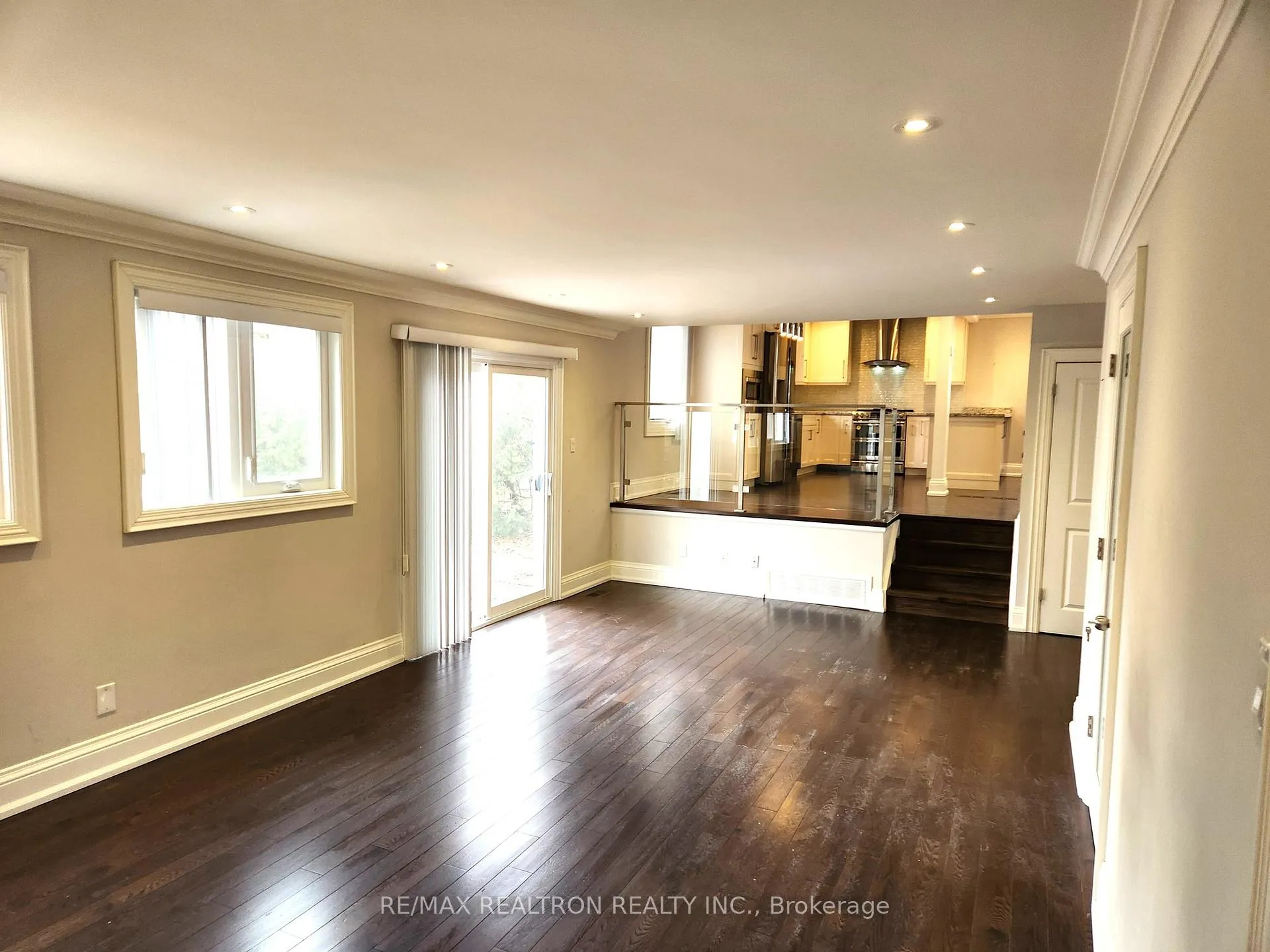 Photo 11 of 207 Bayview Fairways Drive, Markham, Bayview Fairway-Bayview Country Club Estates — HOMEH
