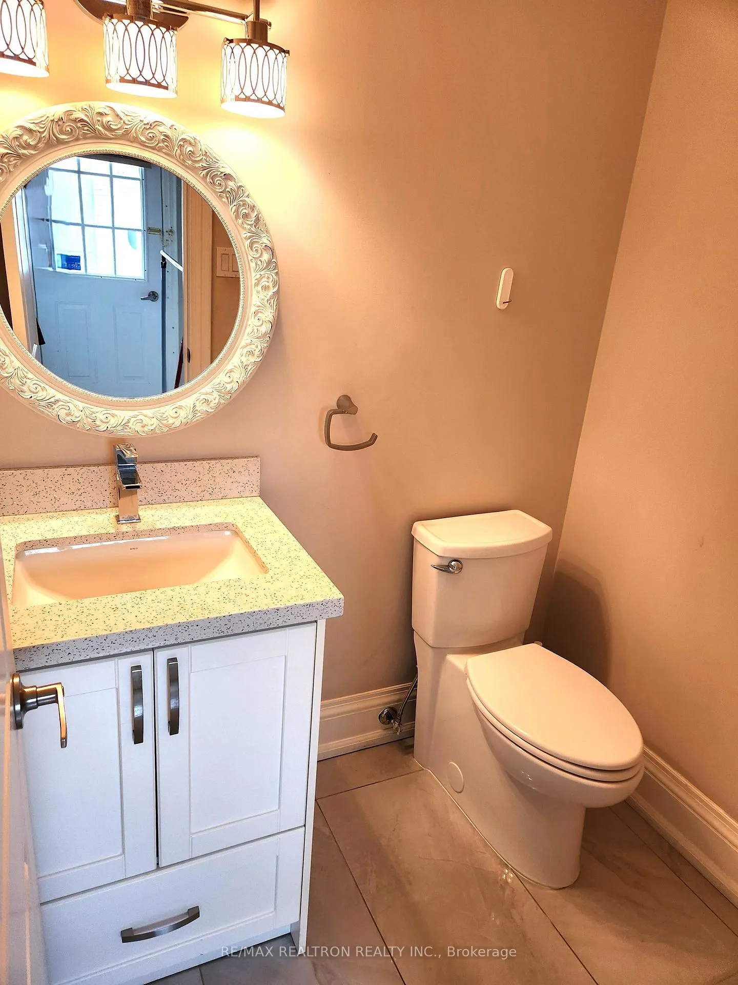 Photo 14 of 207 Bayview Fairways Drive, Markham, Bayview Fairway-Bayview Country Club Estates — HOMEH