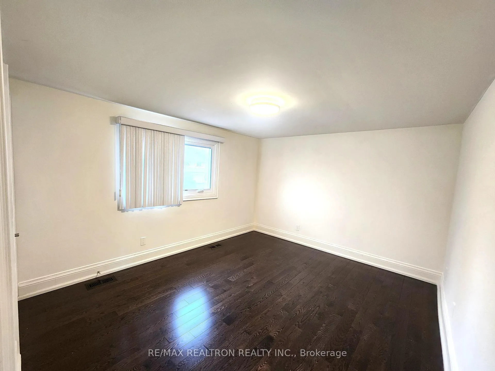 Photo 22 of 207 Bayview Fairways Drive, Markham, Bayview Fairway-Bayview Country Club Estates — HOMEH