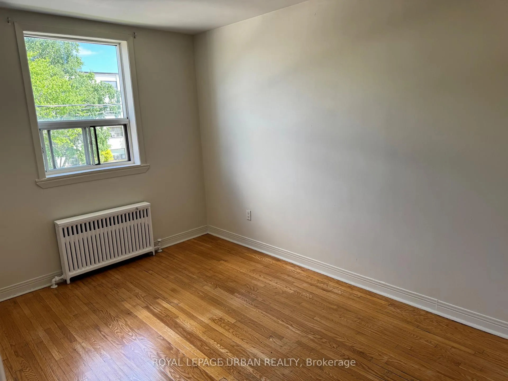 Photo 7 of Unit 304, 1024 O'connor Drive, Toronto, O'Connor-Parkview — HOMEH